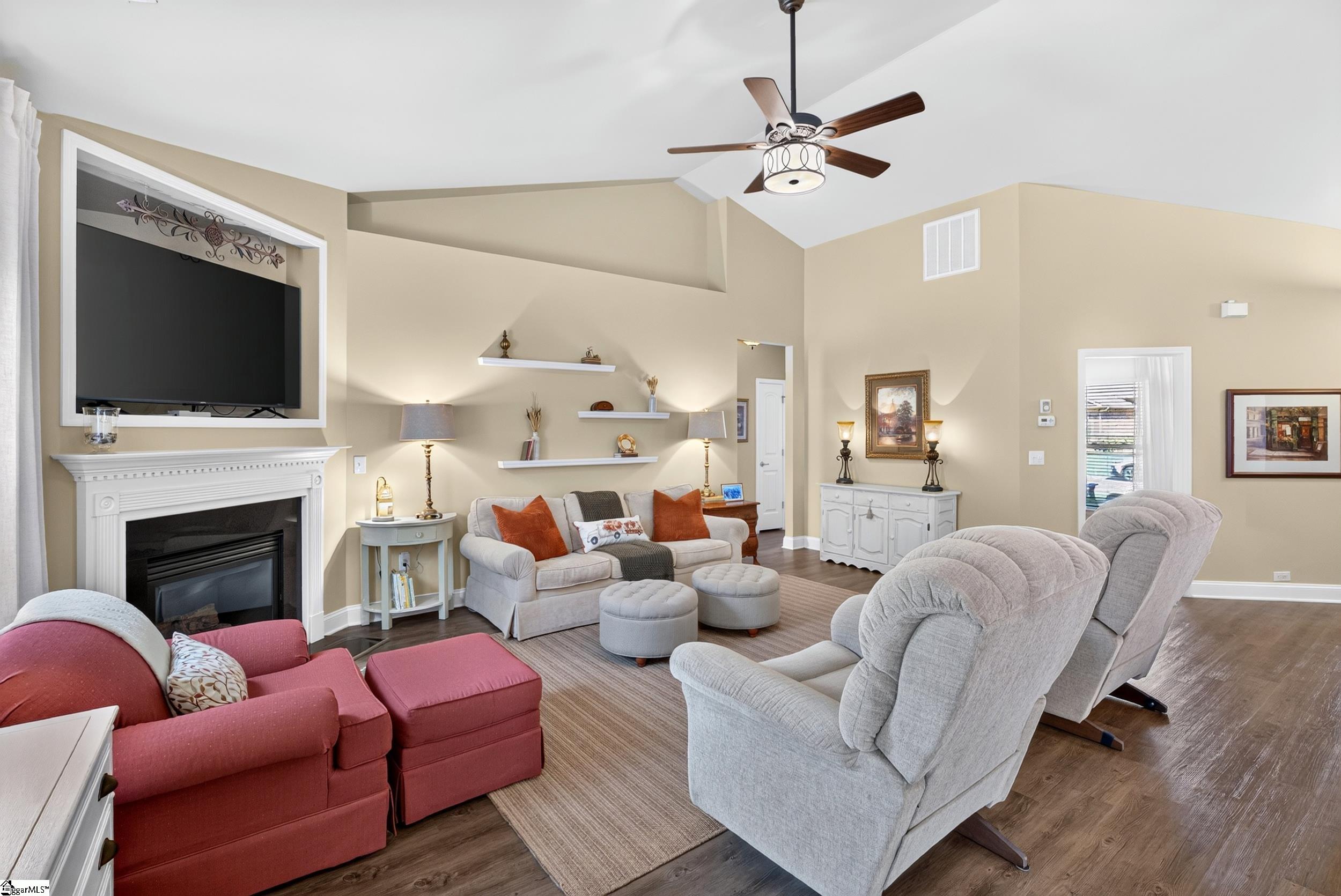 516 Bridgetowne Court Property Photo 13