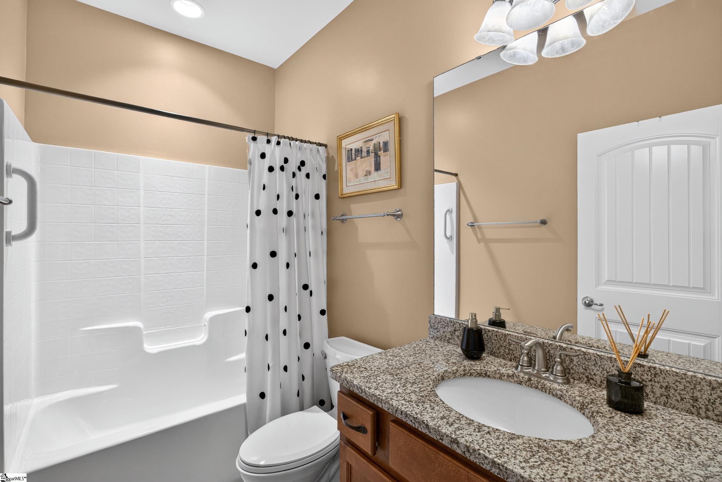 516 Bridgetowne Court Property Photo 21