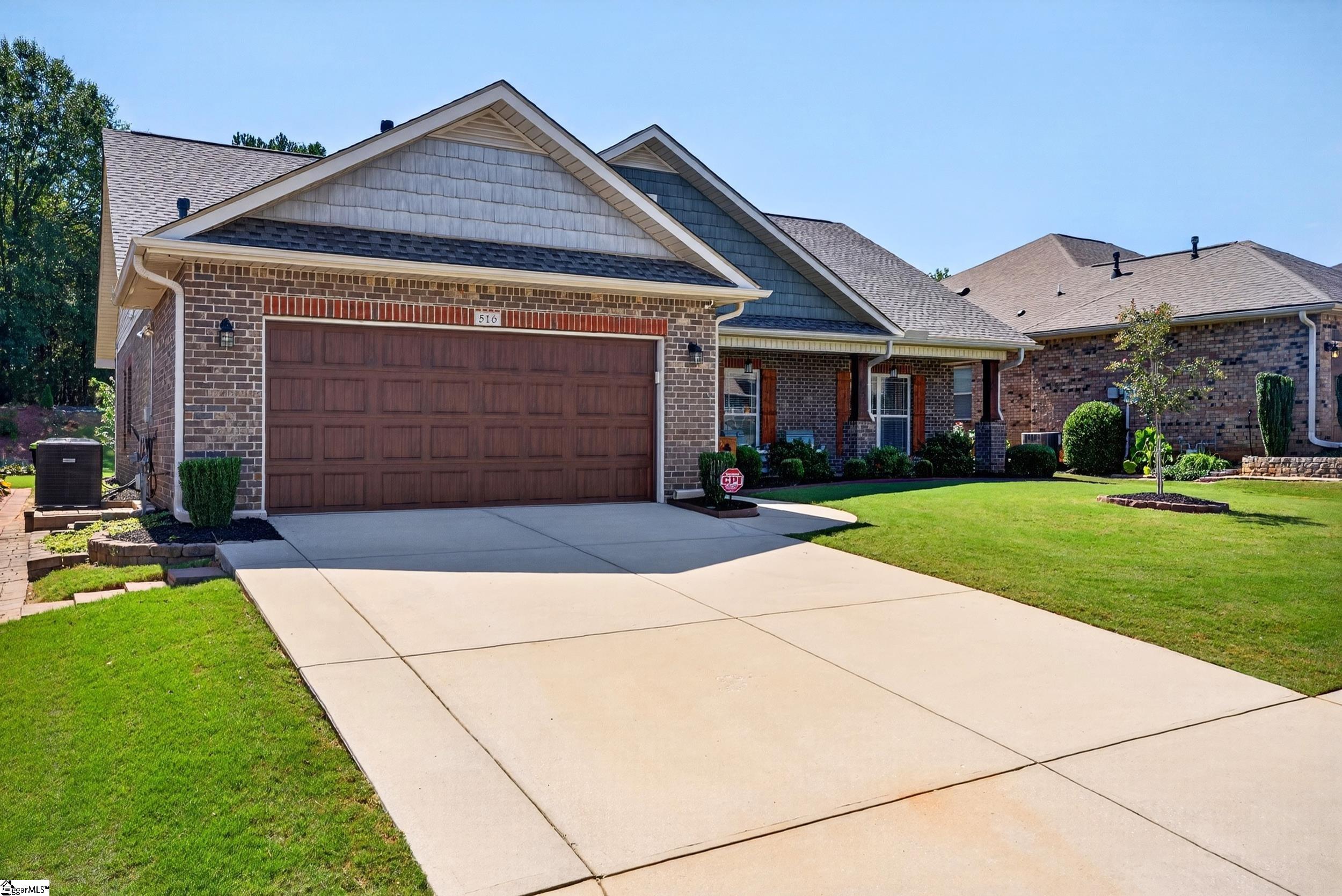 516 Bridgetowne Court Property Photo 33