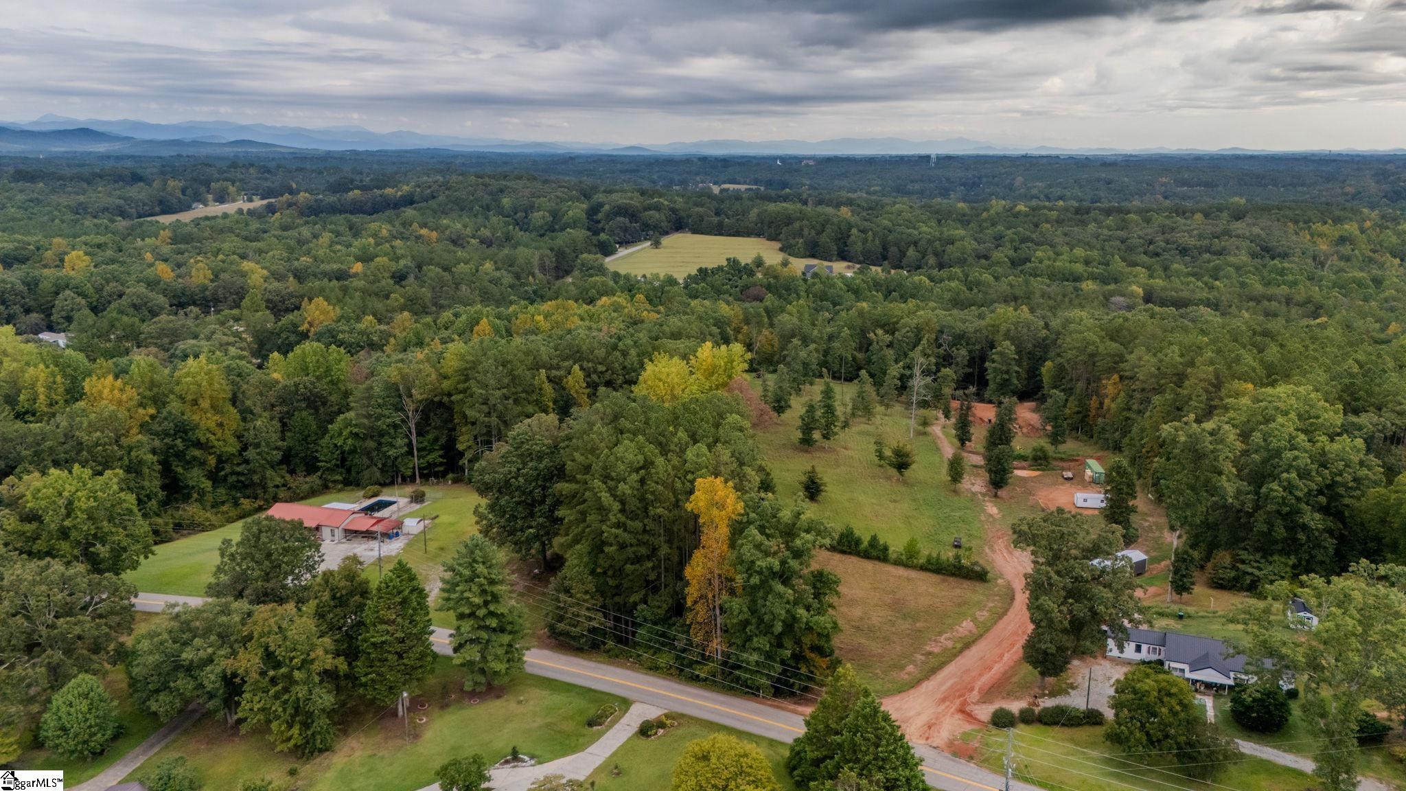 621 Rock Crusher Road Property Photo 2
