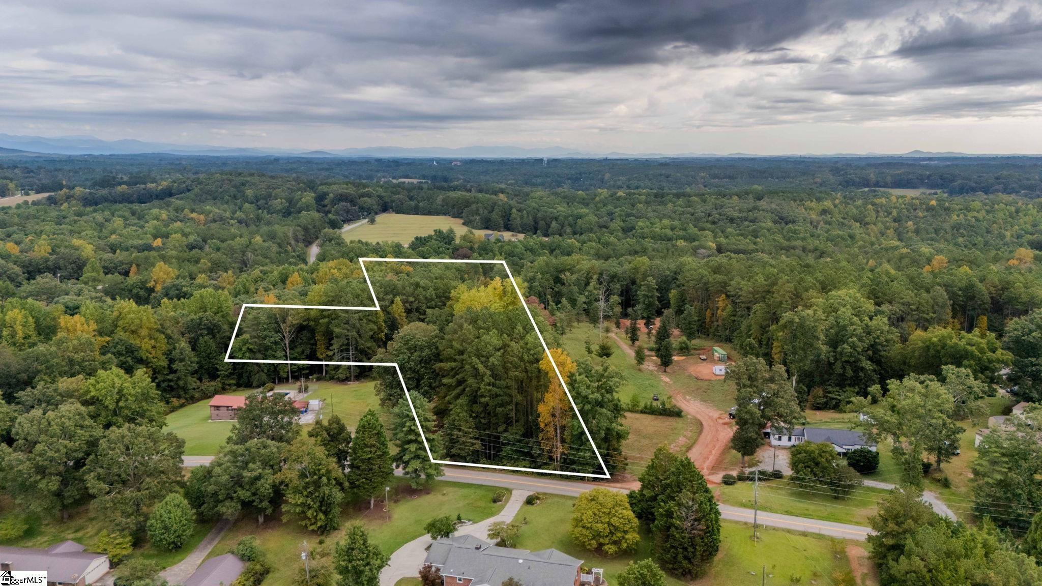 621 Rock Crusher Road Property Photo 4
