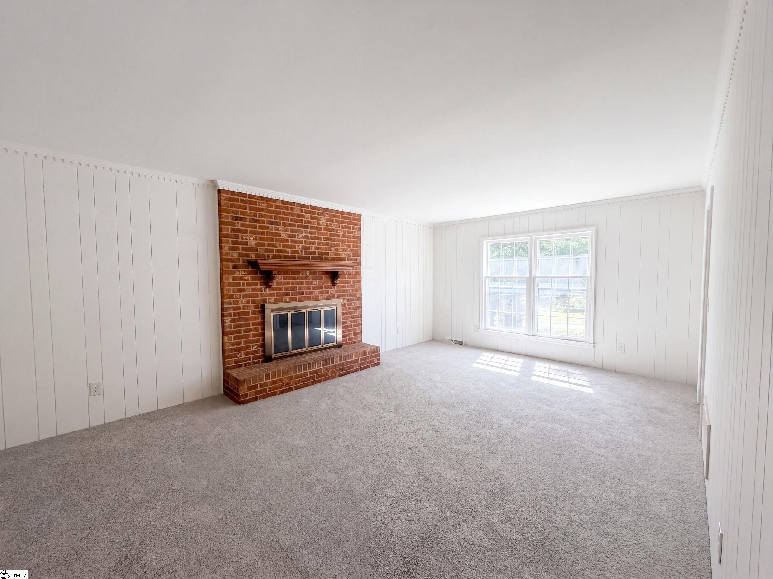 705 Strange Road Property Photo 3