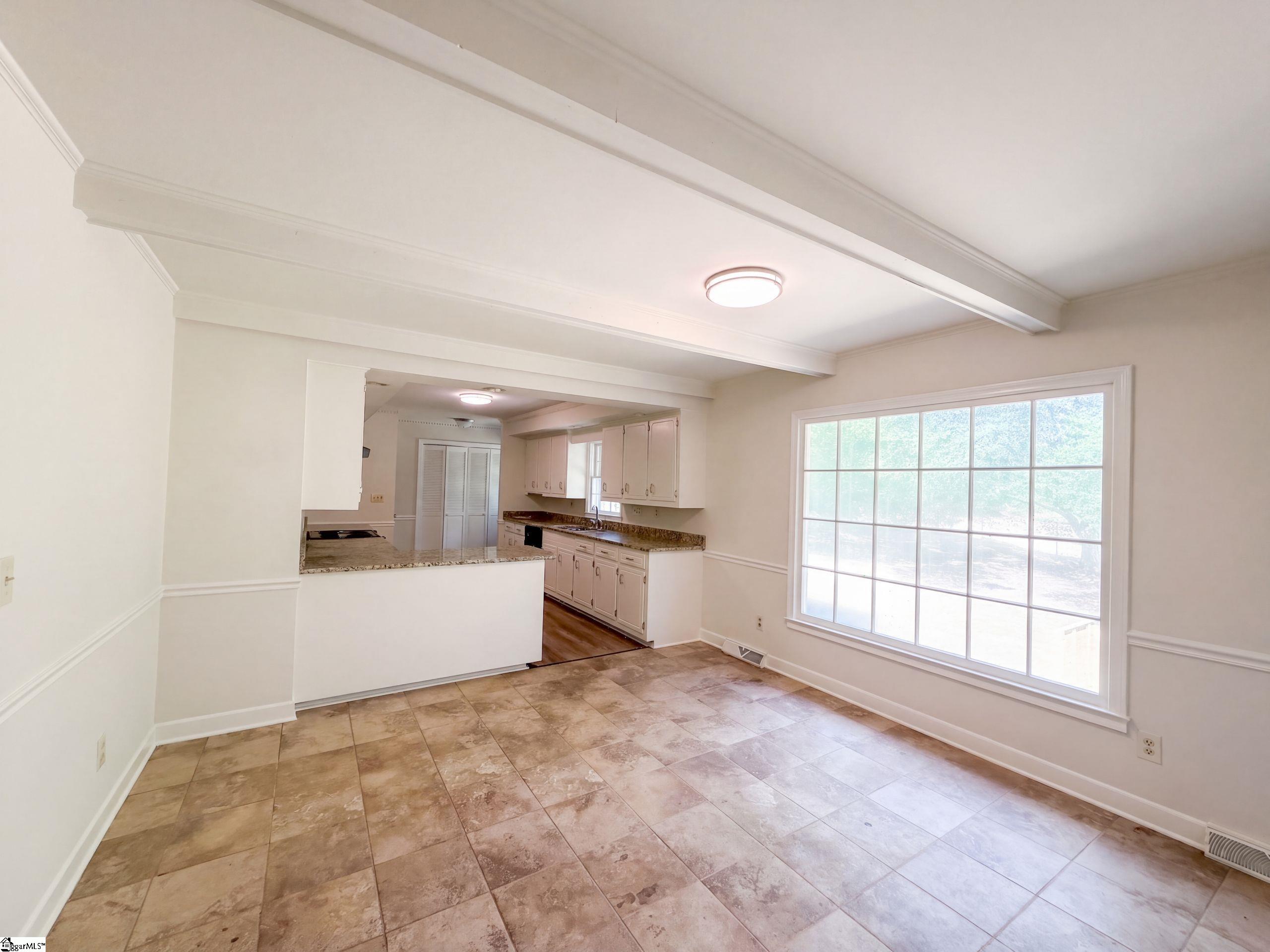 705 Strange Road Property Photo 7