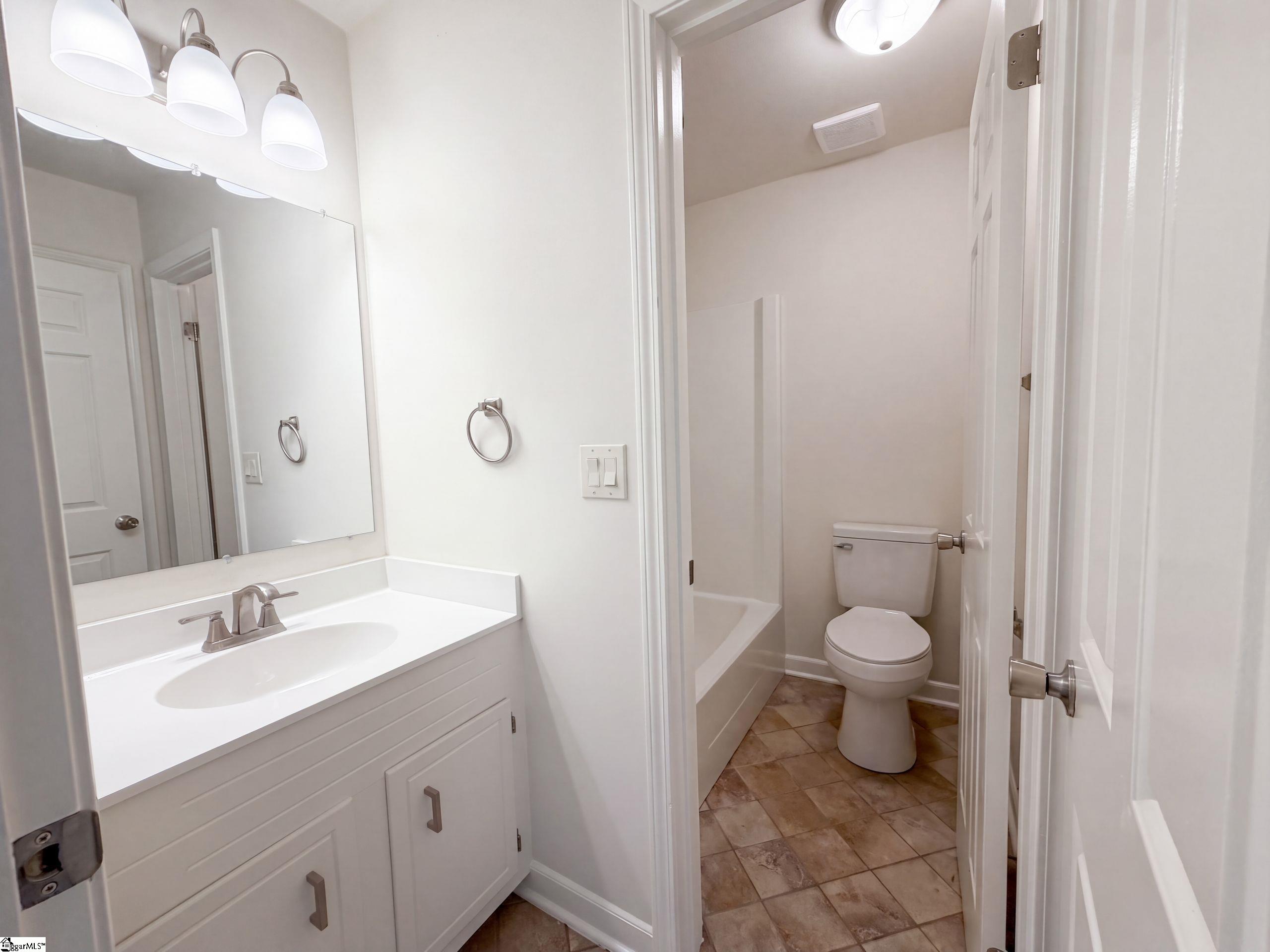 705 Strange Road Property Photo 13