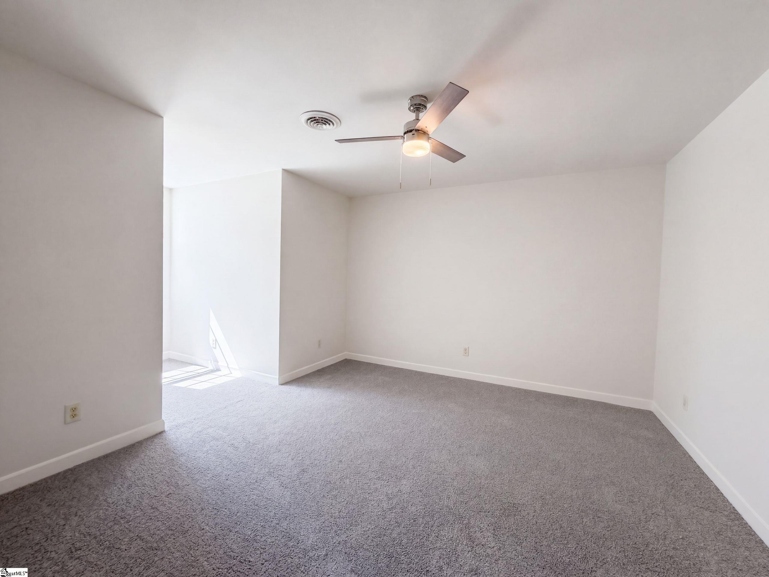 705 Strange Road Property Photo 14
