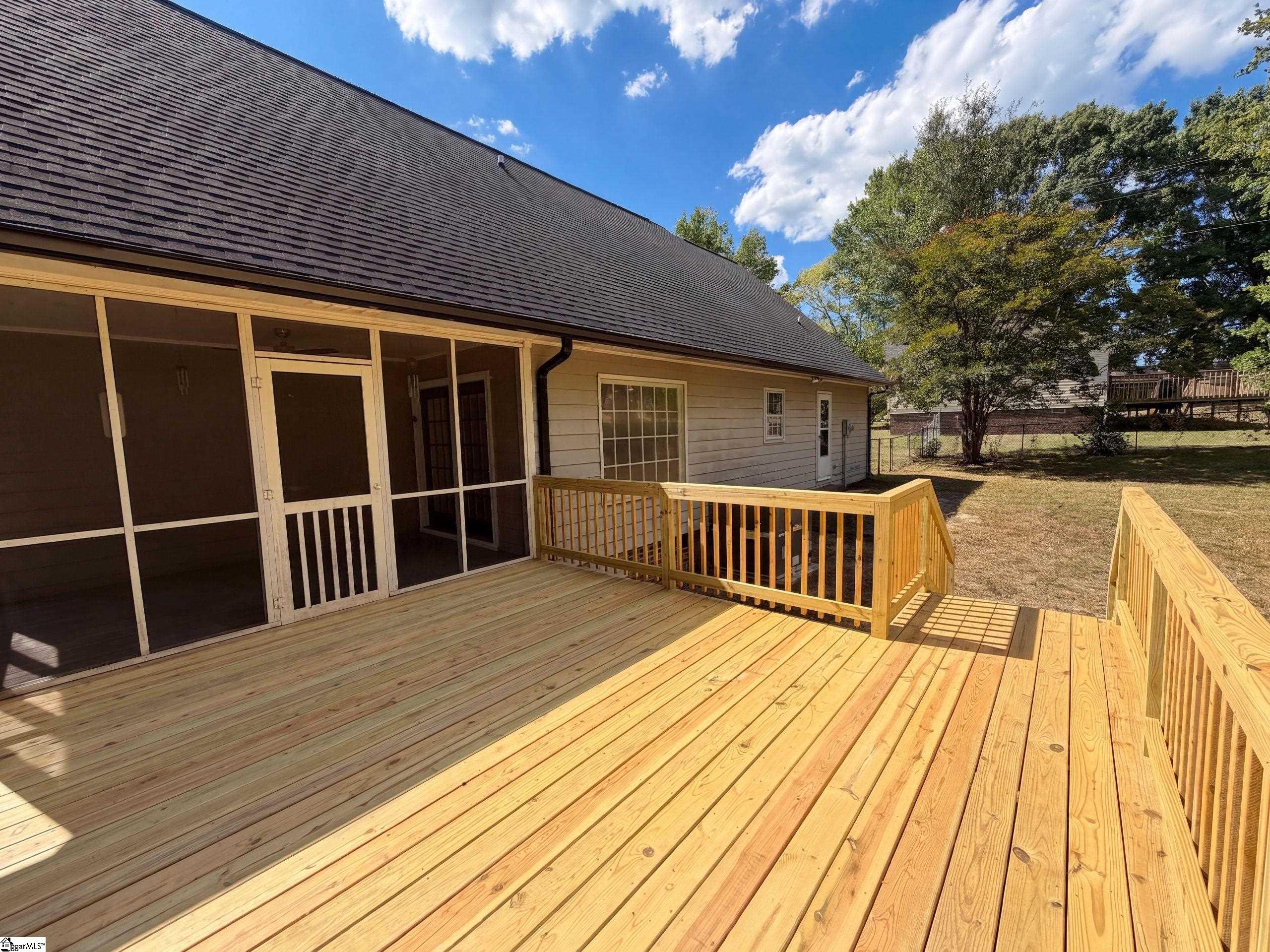 705 Strange Road Property Photo 22