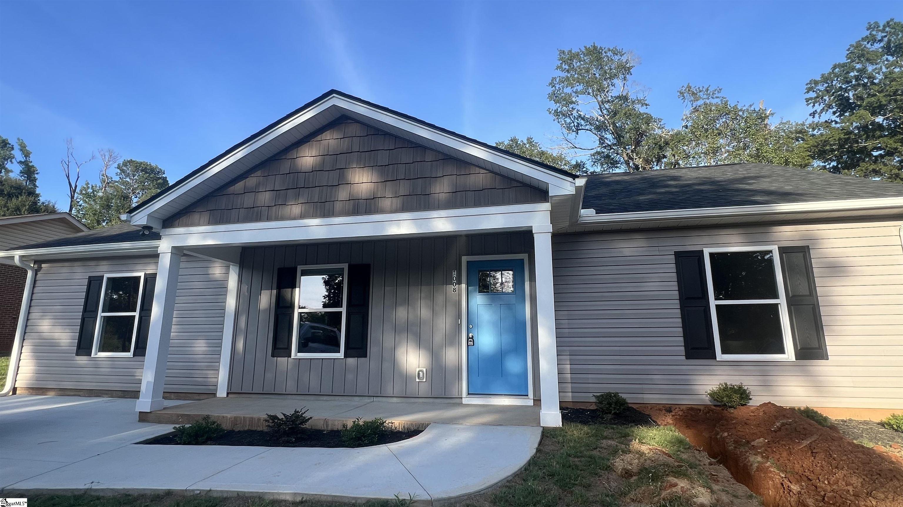 1008 Boggs Street Property Photo 1