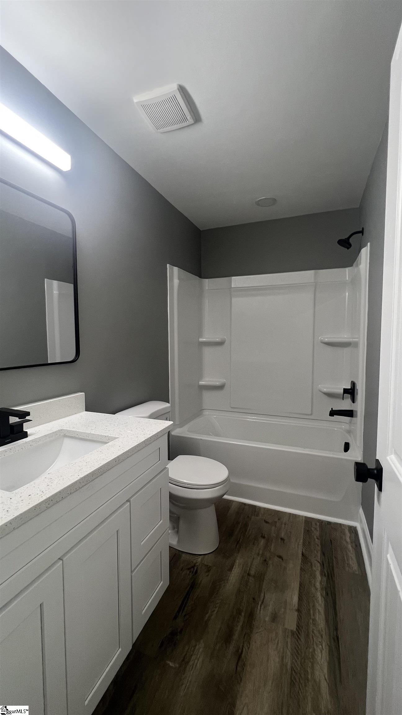 1008 Boggs Street Property Photo 5