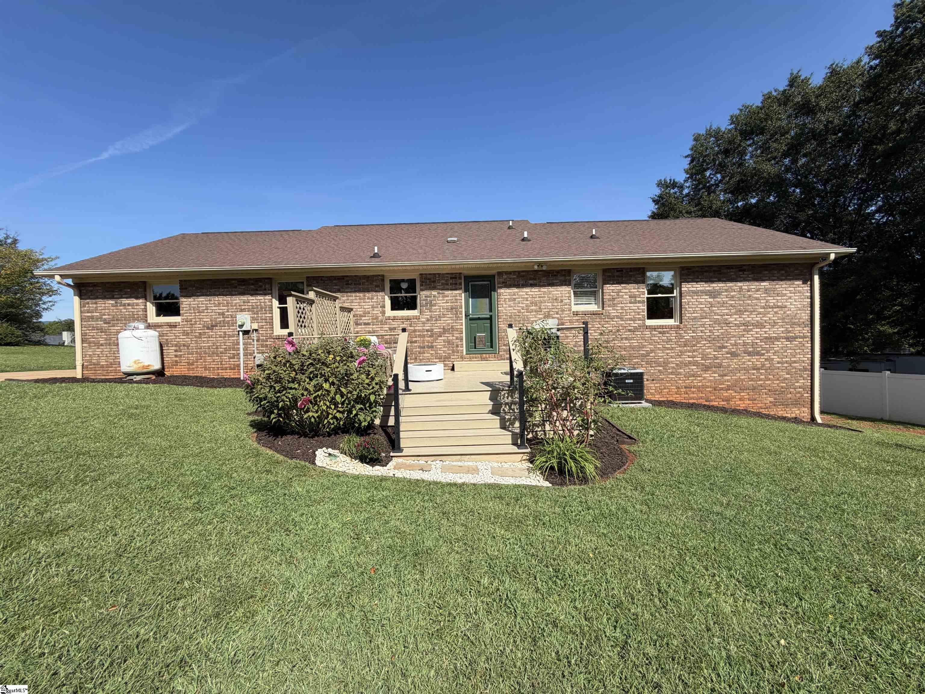 103 N Johnson Street Property Photo 12