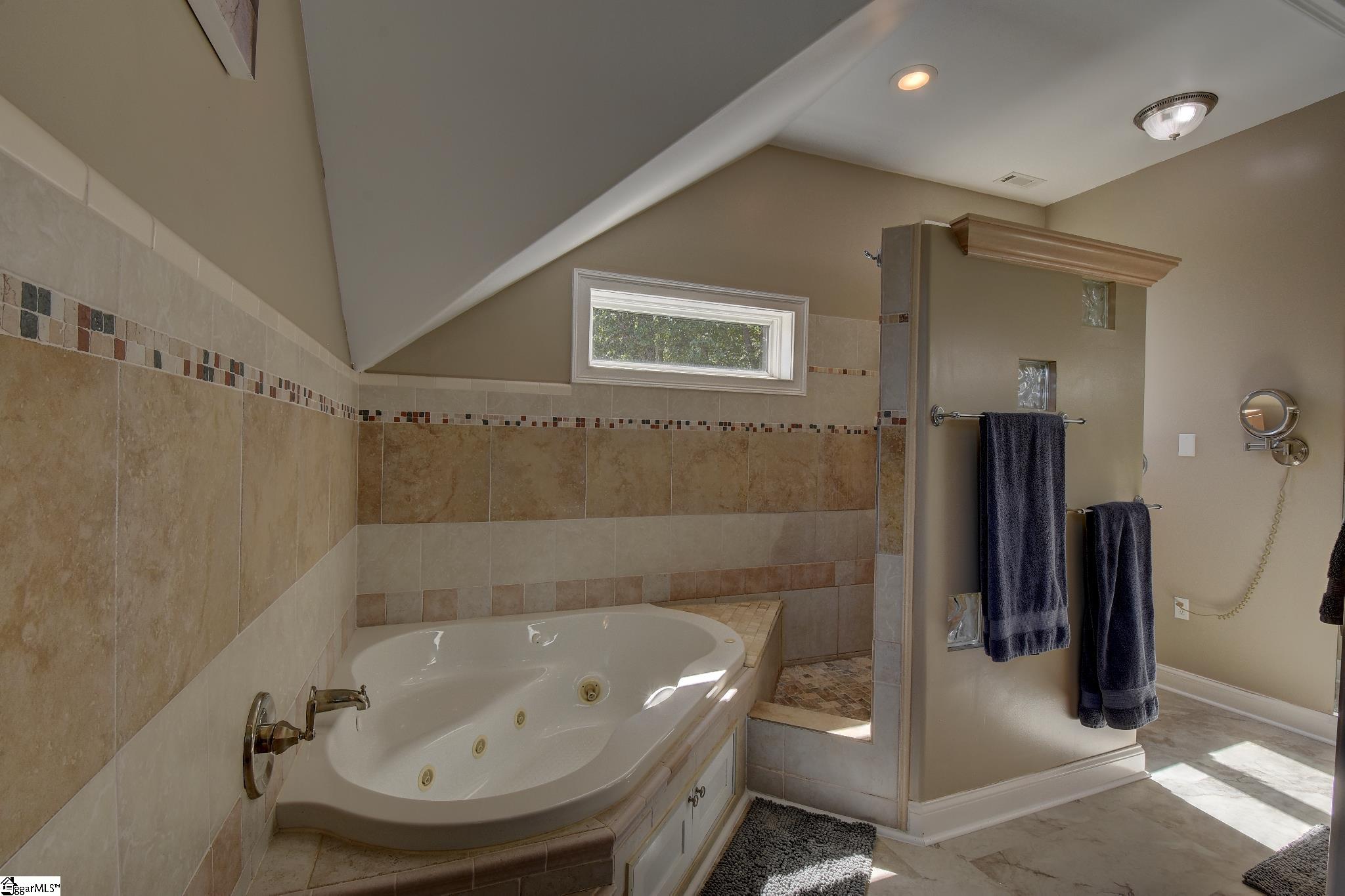 687 Burnt Tanyard Road Property Photo 32