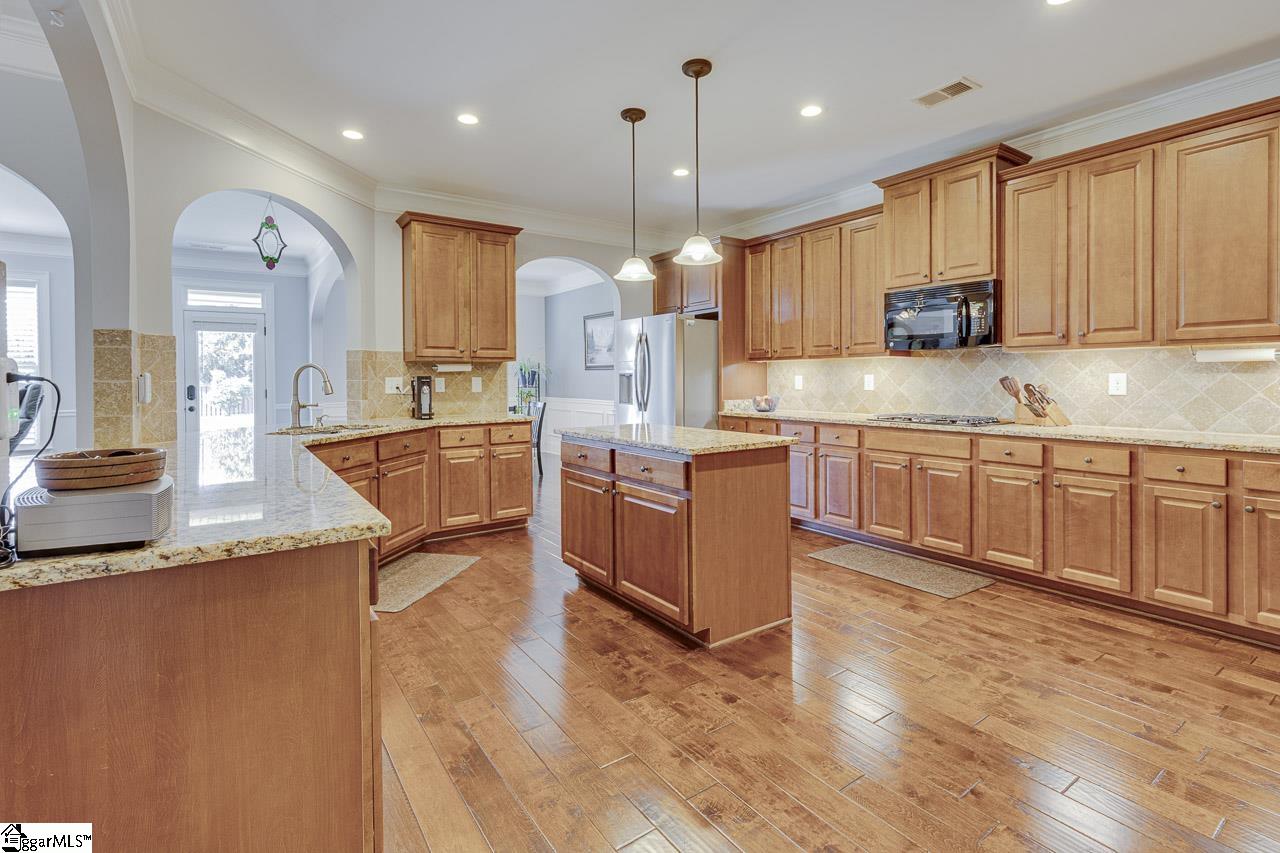 198 Harbrooke Circle Property Photo 4