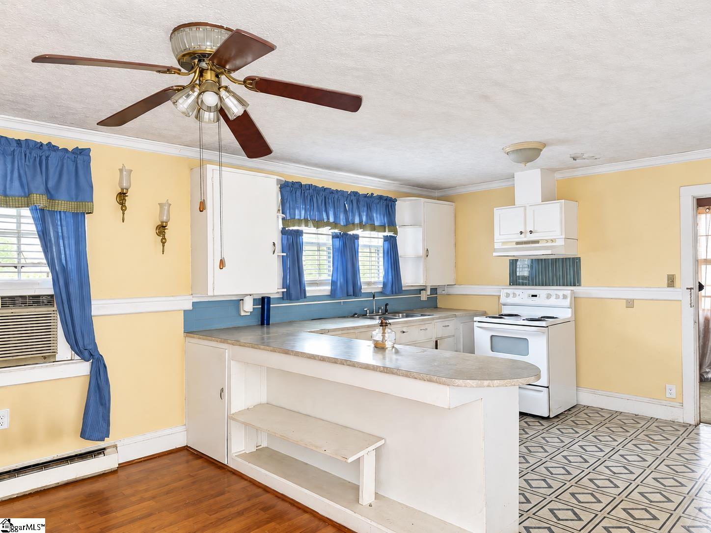 1603787 Property Photo 4