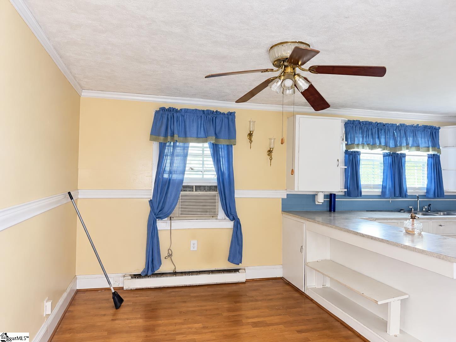 1603787 Property Photo 6