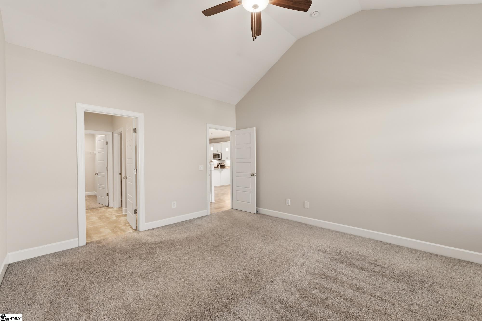 301 Hollenbeck Place Property Photo 20