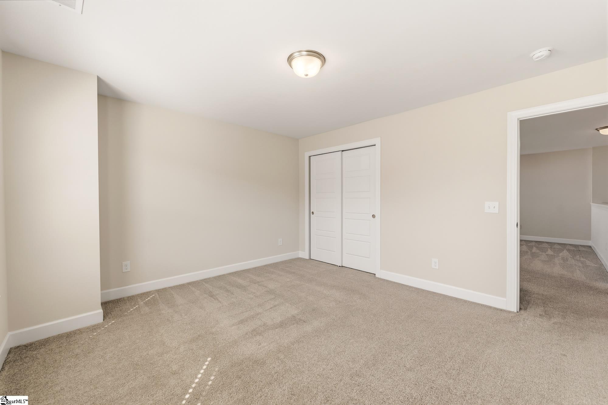 301 Hollenbeck Place Property Photo 27