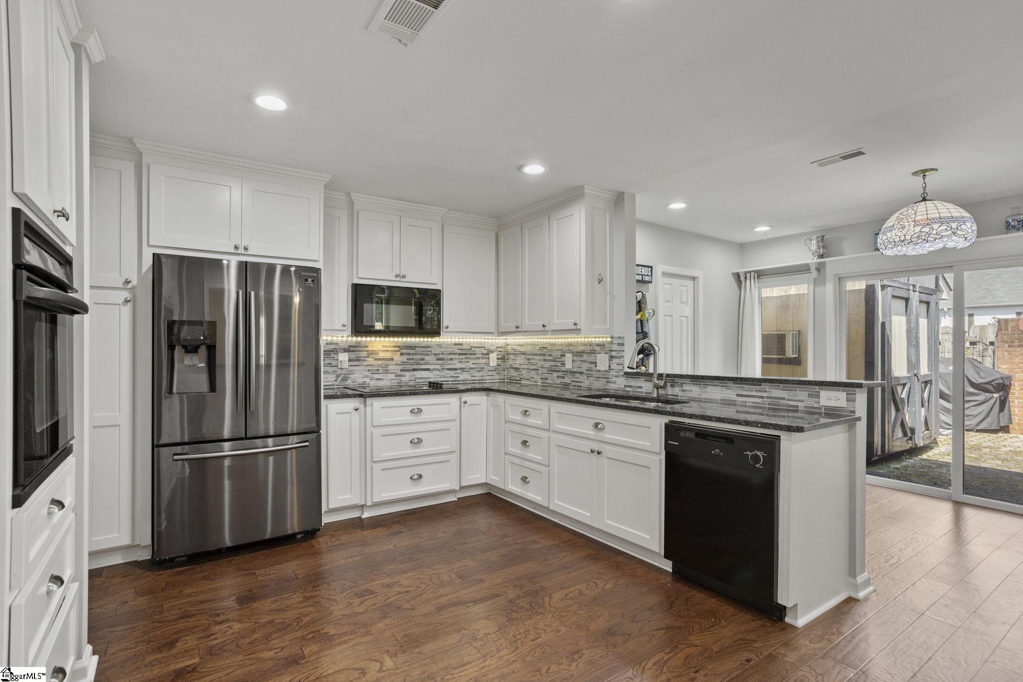 13 Forest Lake Drive Property Photo 14