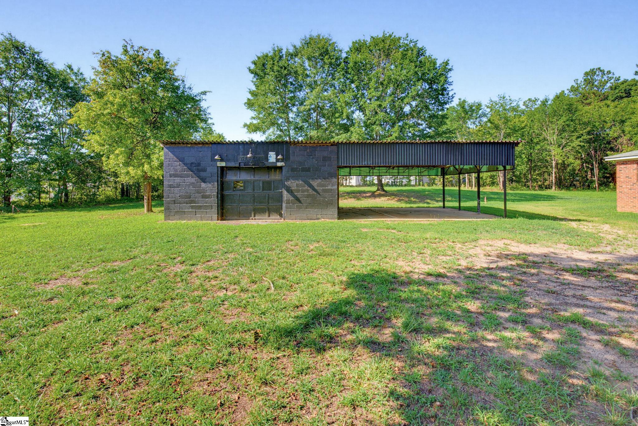 520 Standing Springs Road Property Photo 5