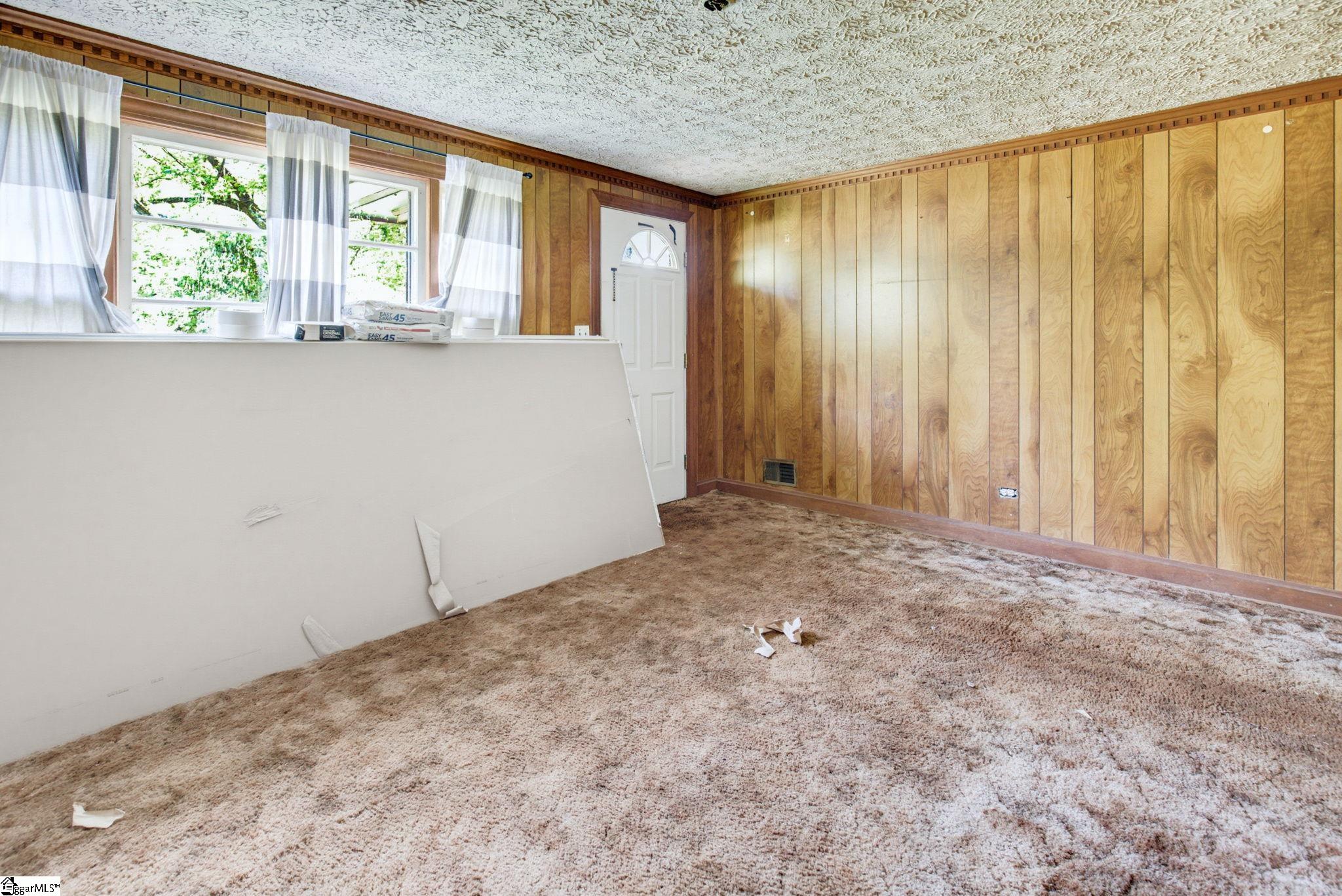 520 Standing Springs Road Property Photo 9