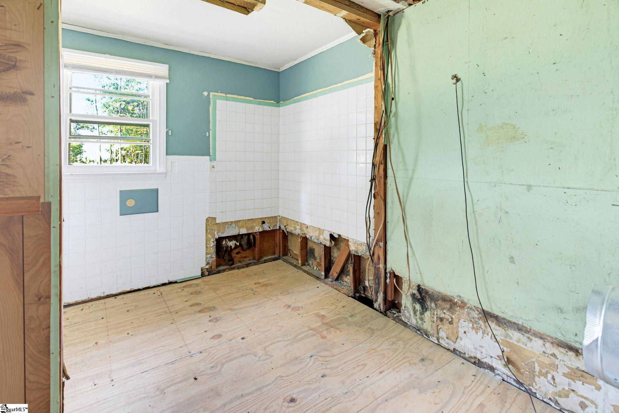 520 Standing Springs Road Property Photo 17