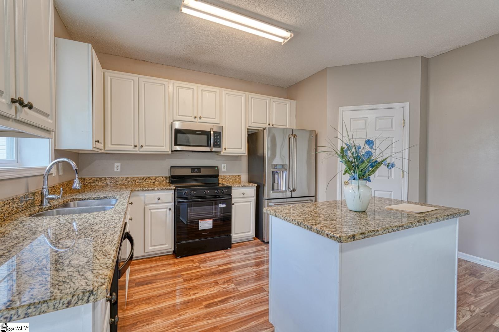 823 Old Wynd Court Property Photo 17