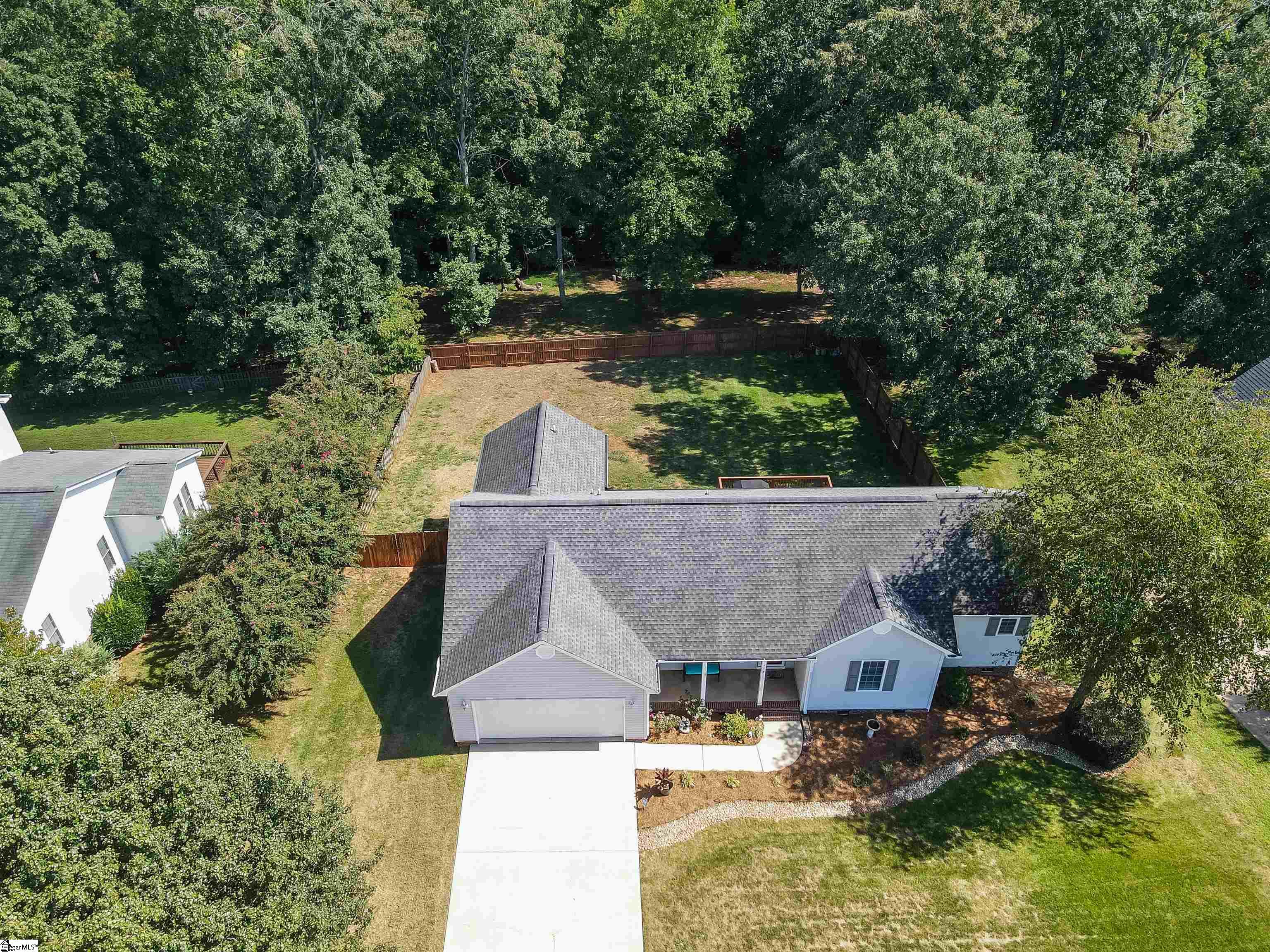 113 Brooke Lee Circle Property Photo 2