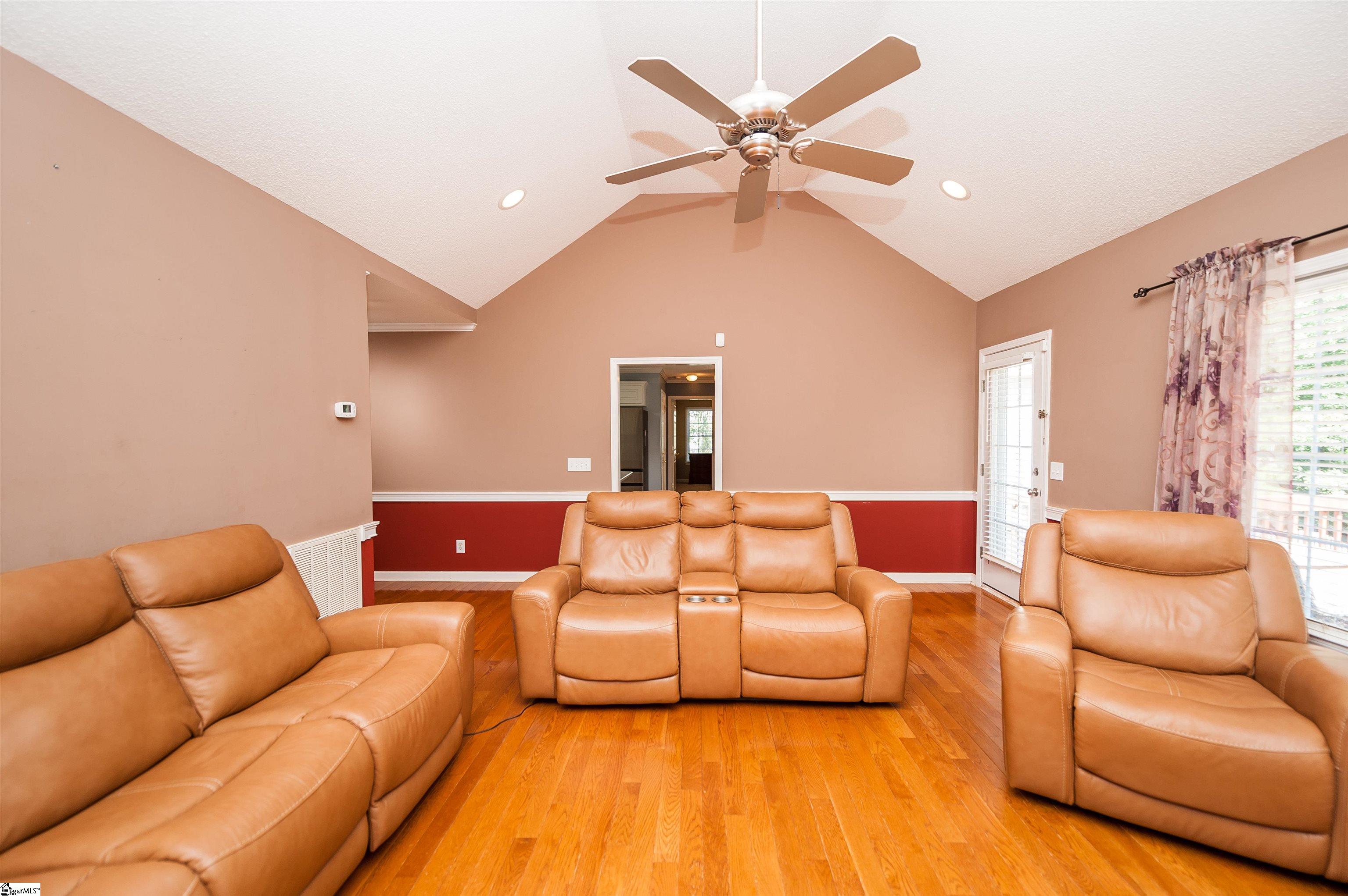 113 Brooke Lee Circle Property Photo 6