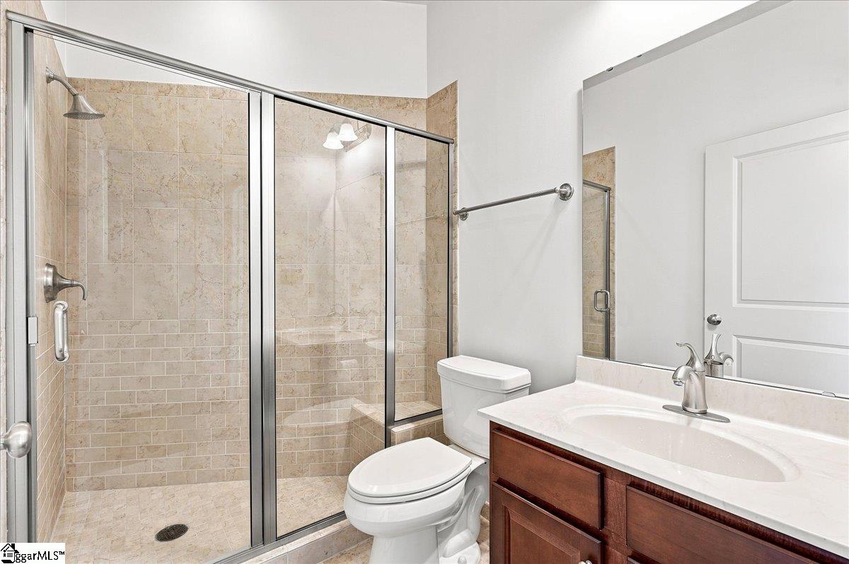 155 E Broad Street Property Photo 11