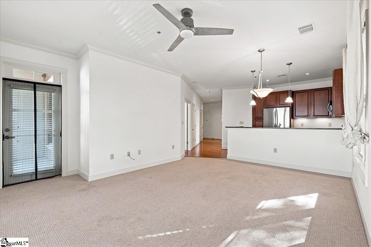155 E Broad Street Property Photo 20