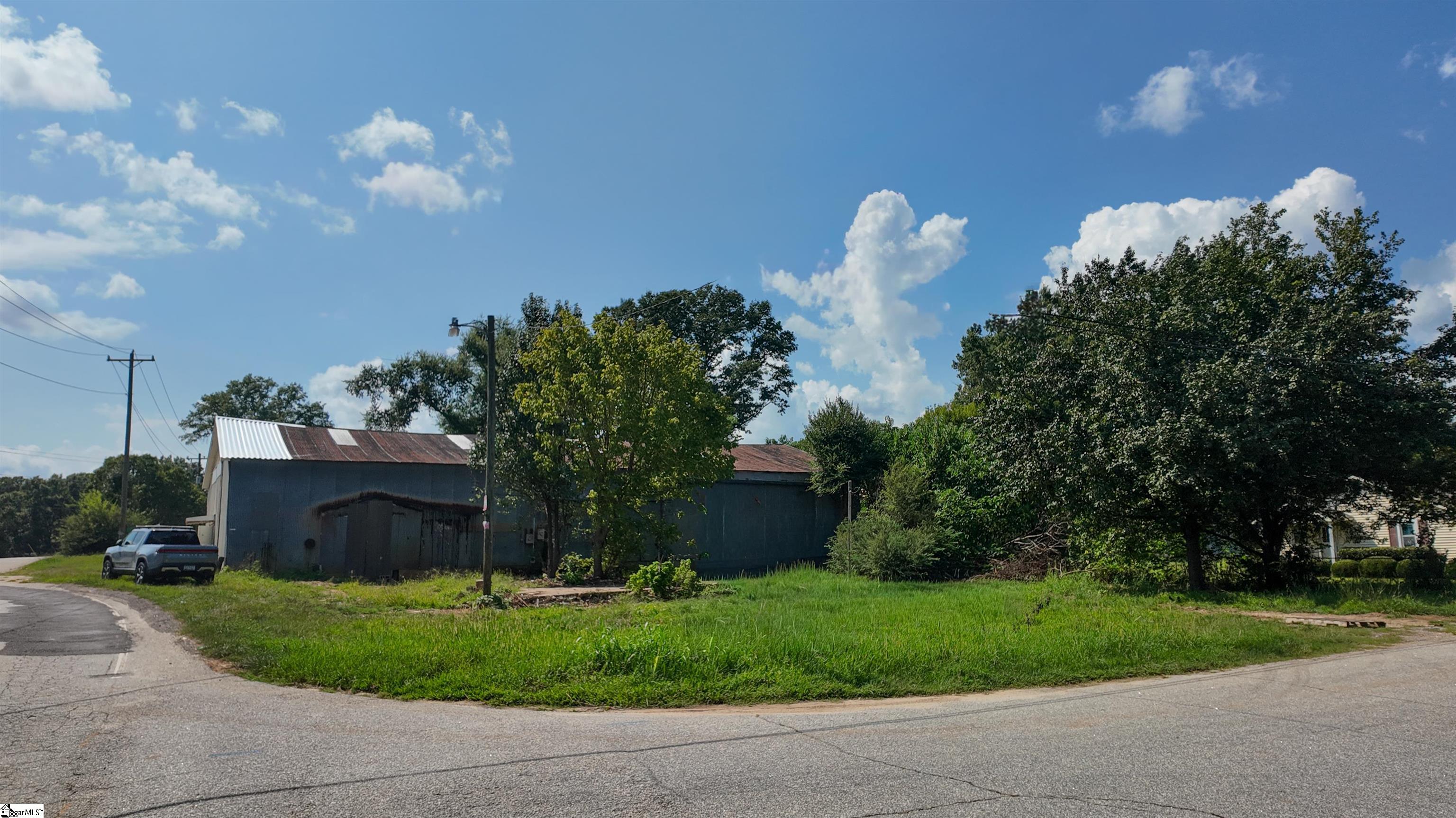 365 Conway Avenue Property Photo 2