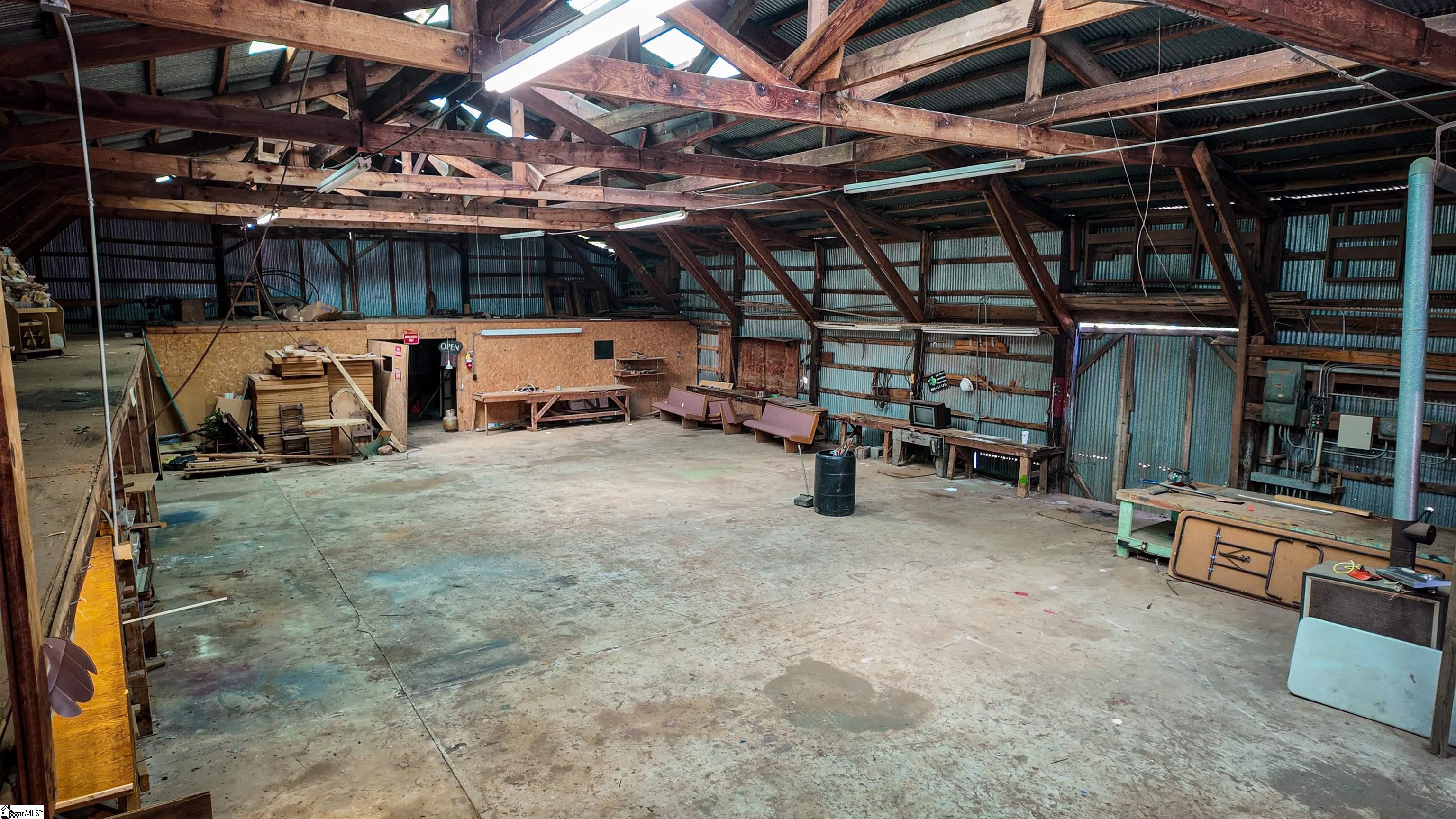 365 Conway Avenue Property Photo 8