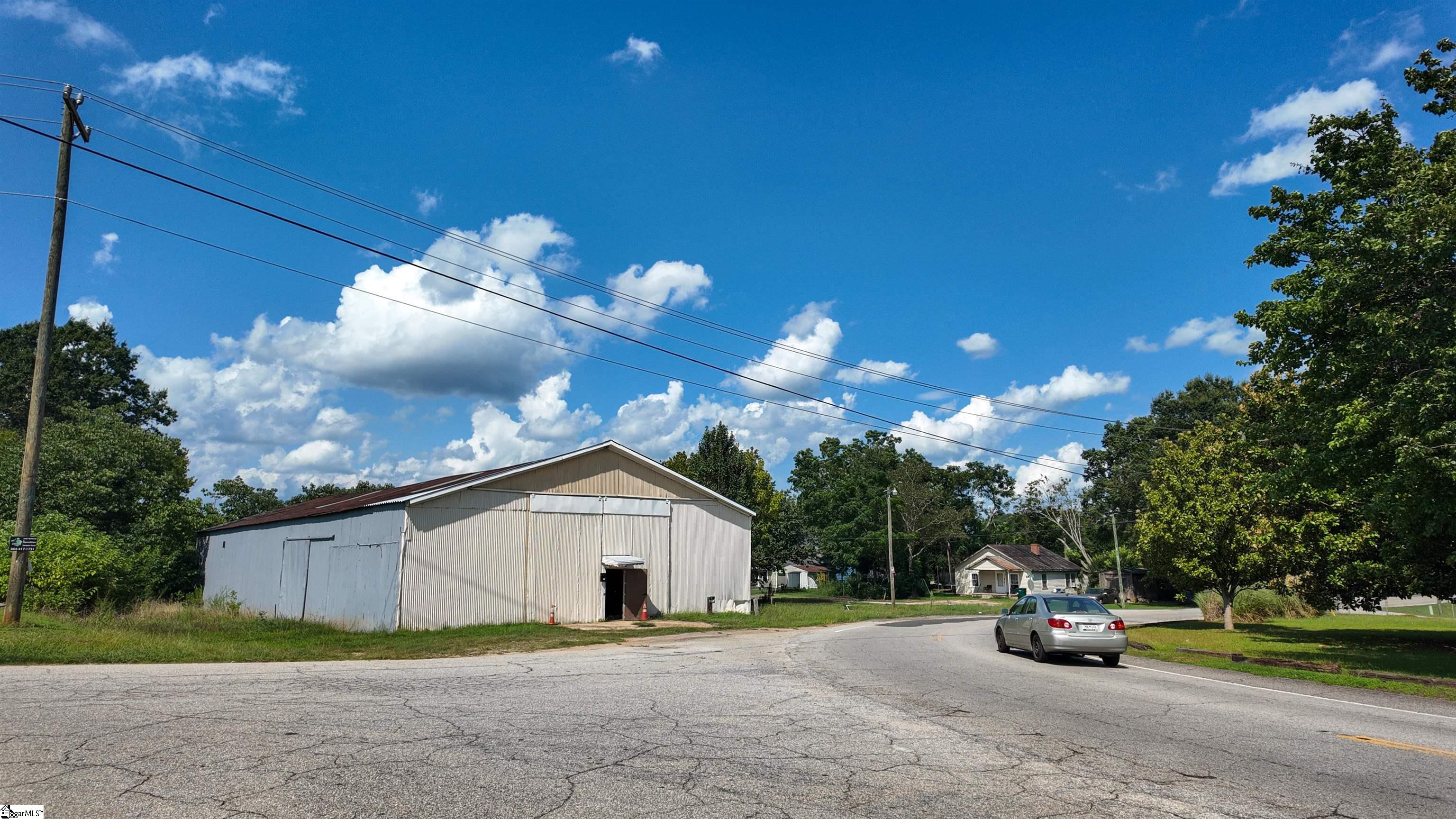 365 Conway Avenue Property Photo 17