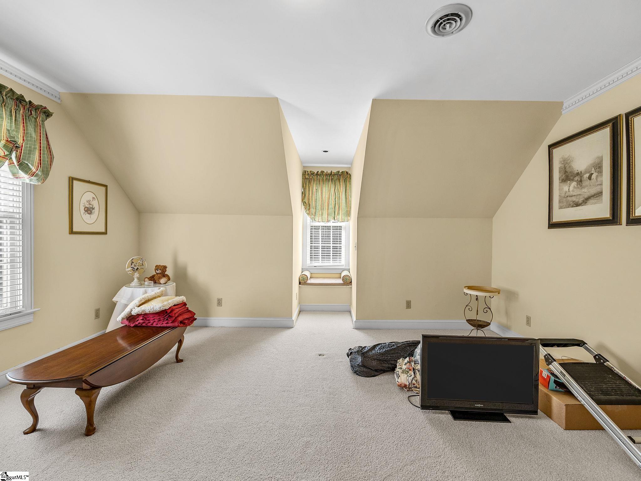 100 Crestview Drive Property Photo 34