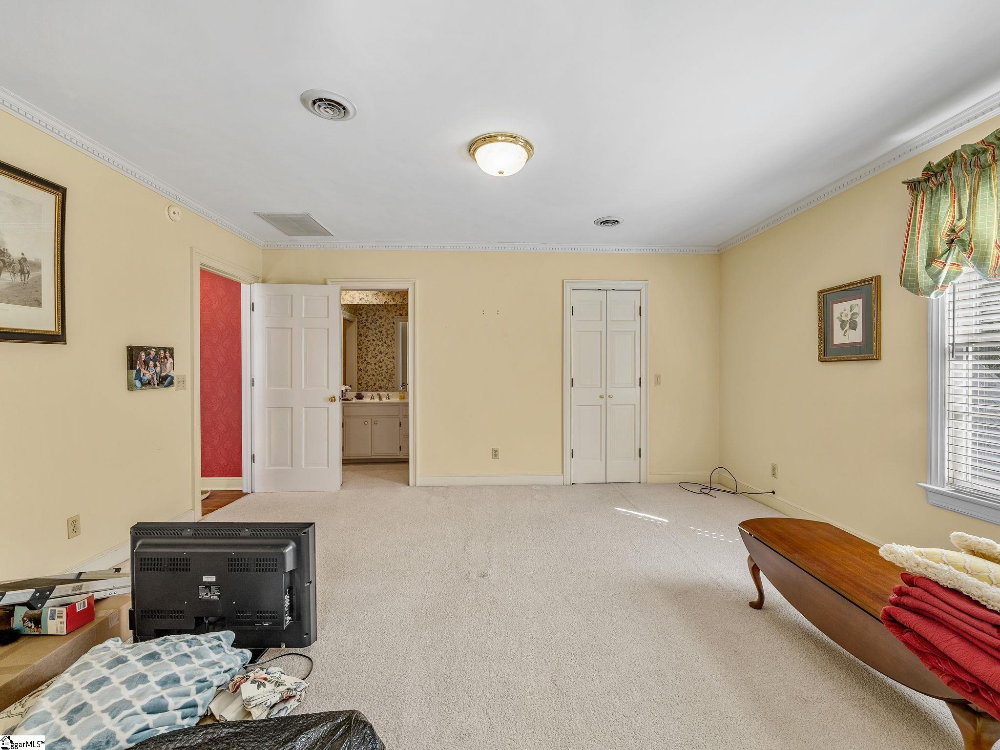 100 Crestview Drive Property Photo 36