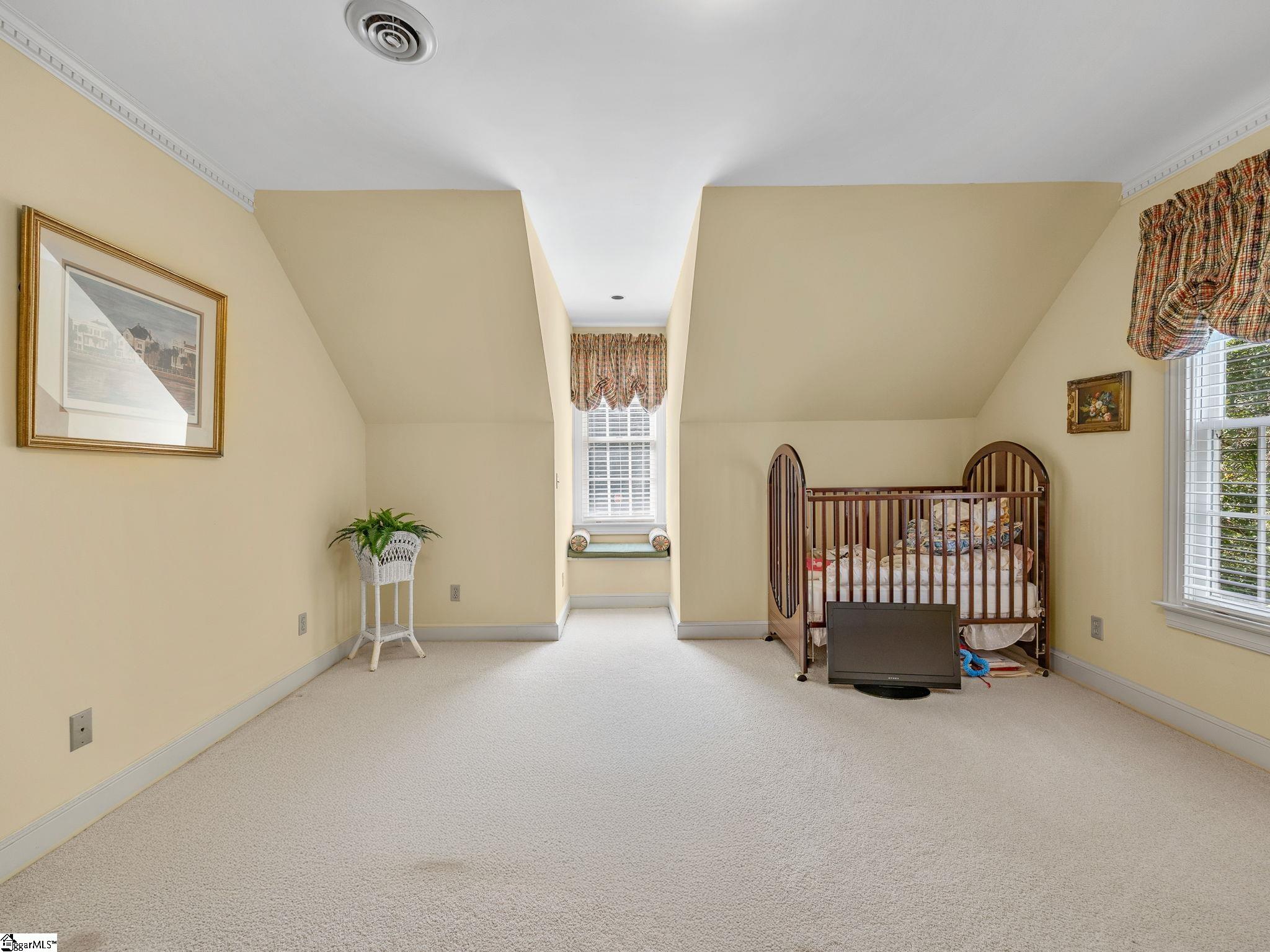 100 Crestview Drive Property Photo 39