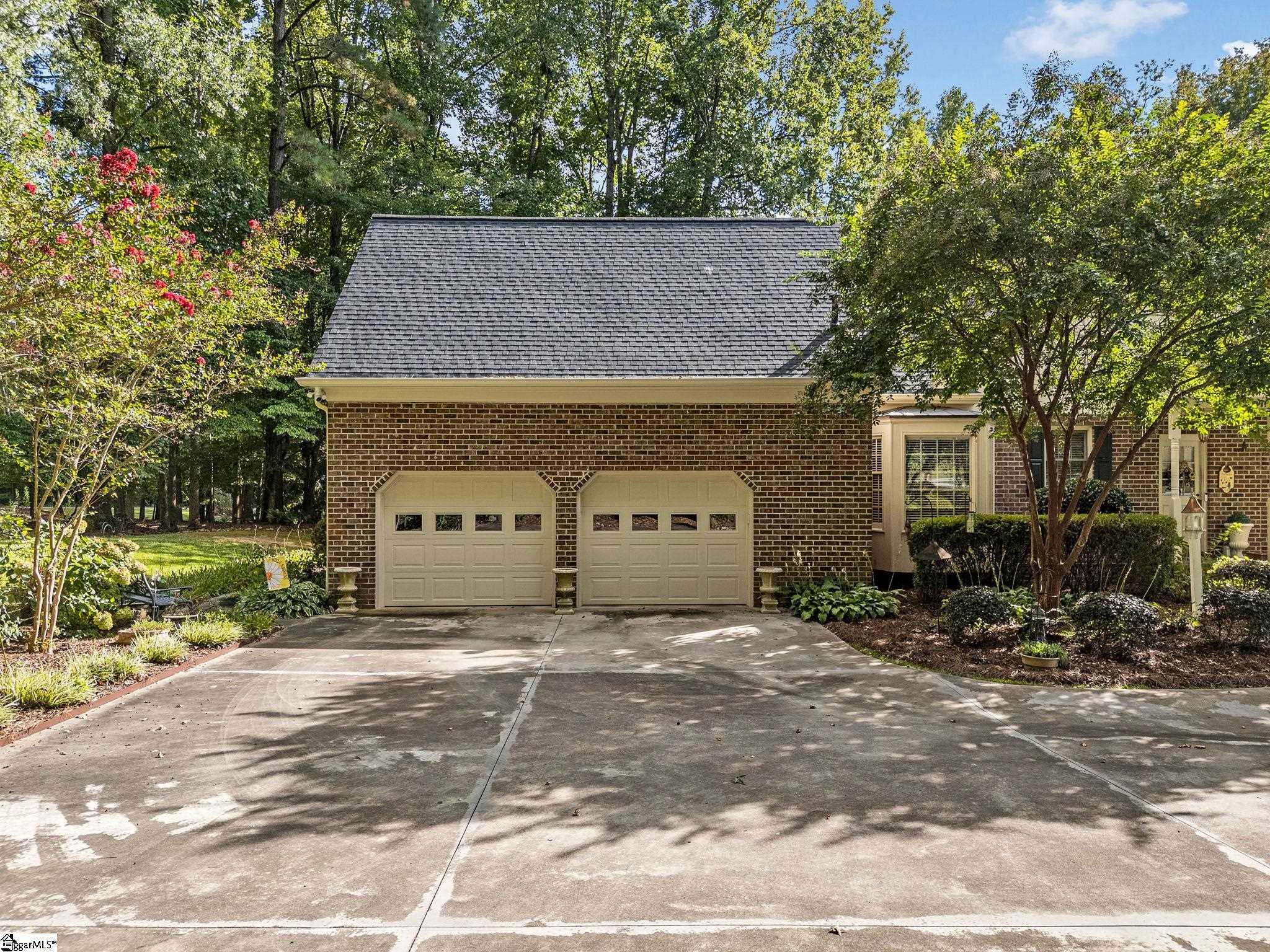 100 Crestview Drive Property Photo 44