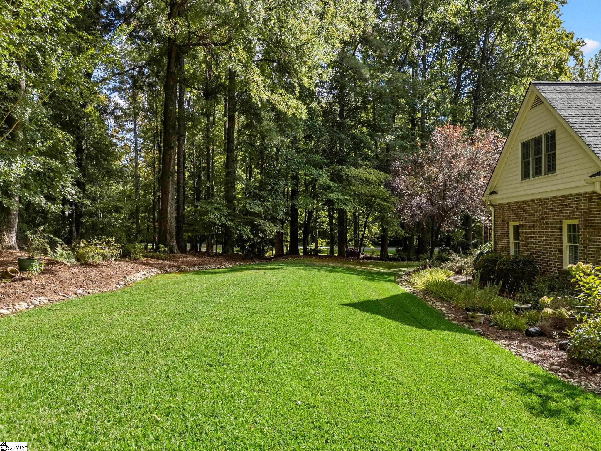 100 Crestview Drive Property Photo 46