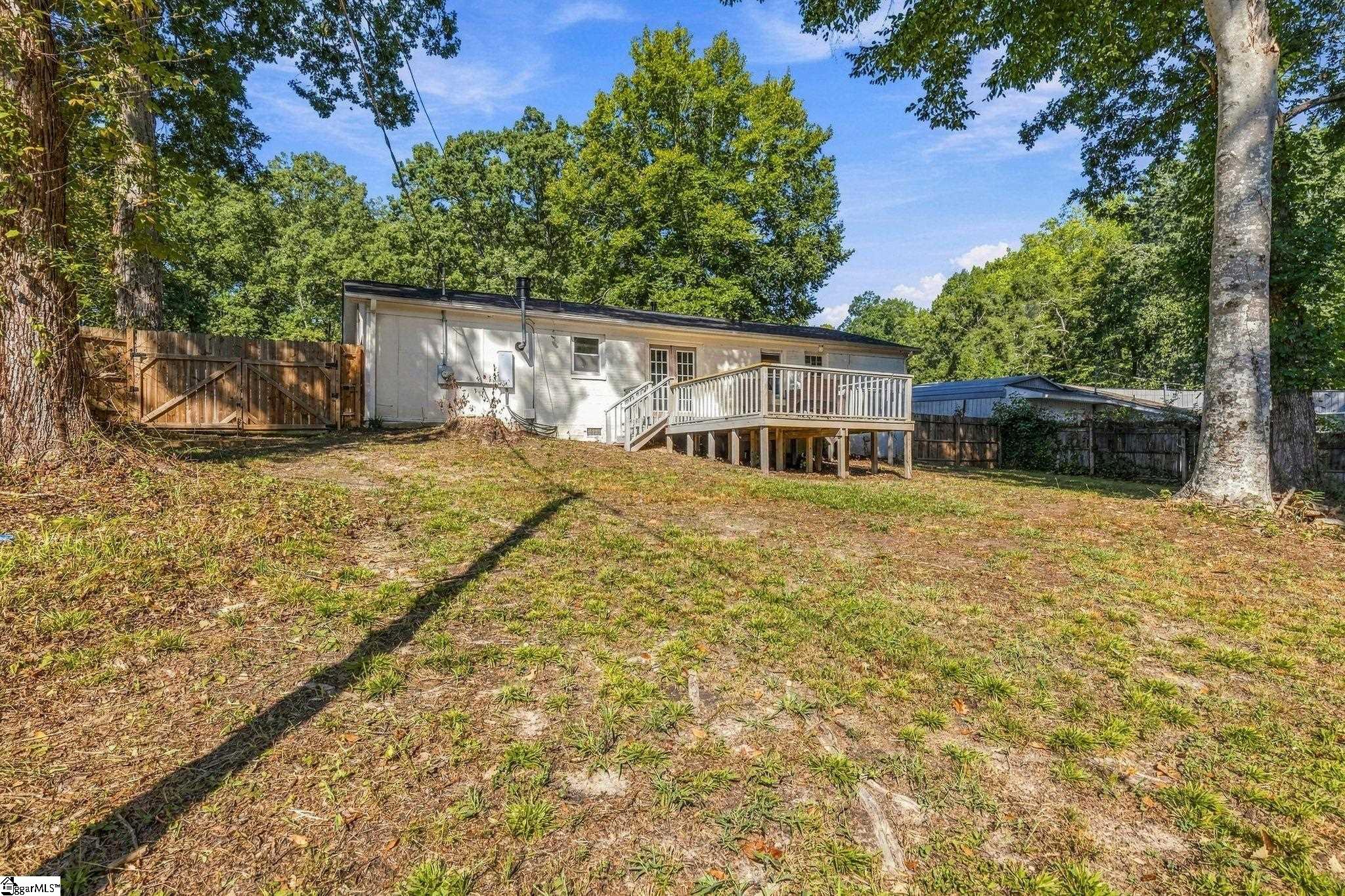 104 Elkwood Street Property Photo 27