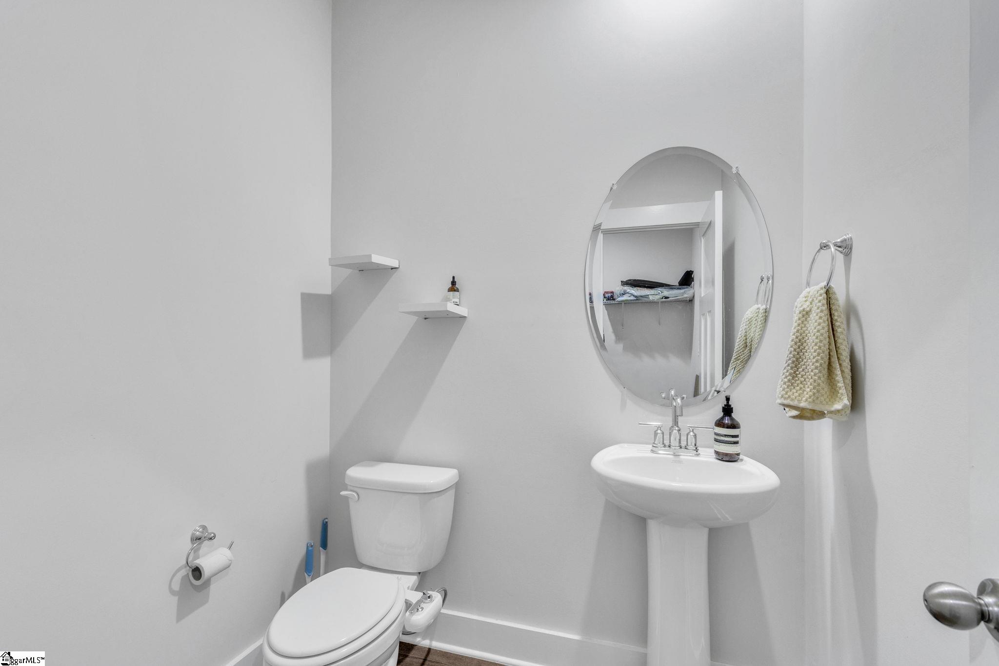 912 Burghley Circle Property Photo 11