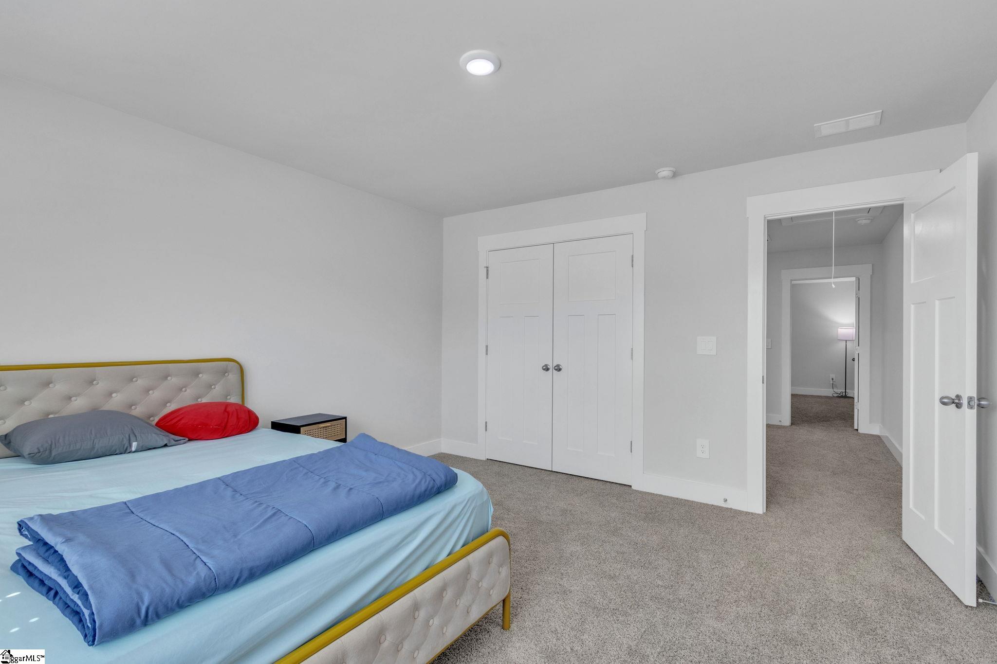 912 Burghley Circle Property Photo 12