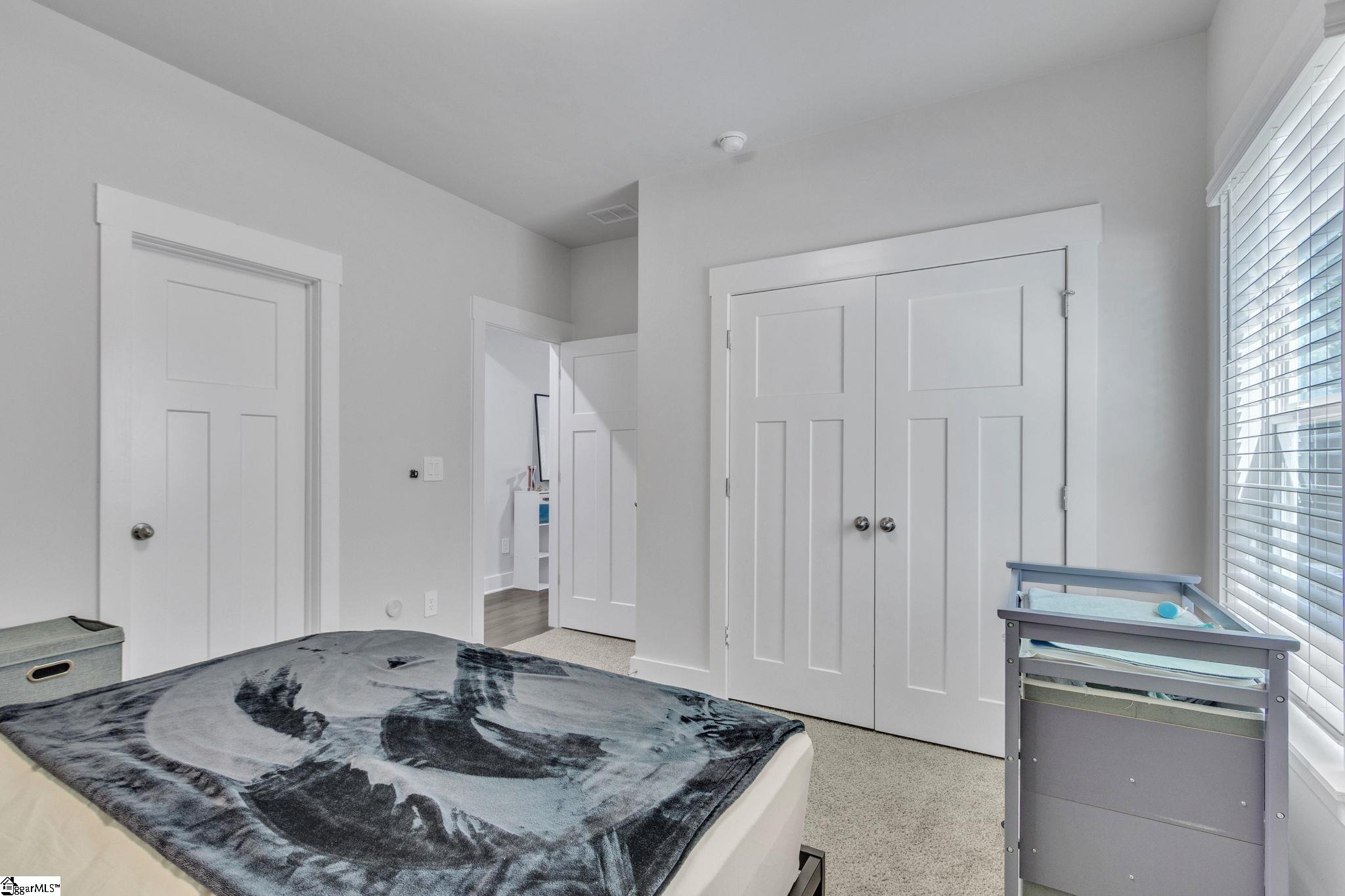 912 Burghley Circle Property Photo 16