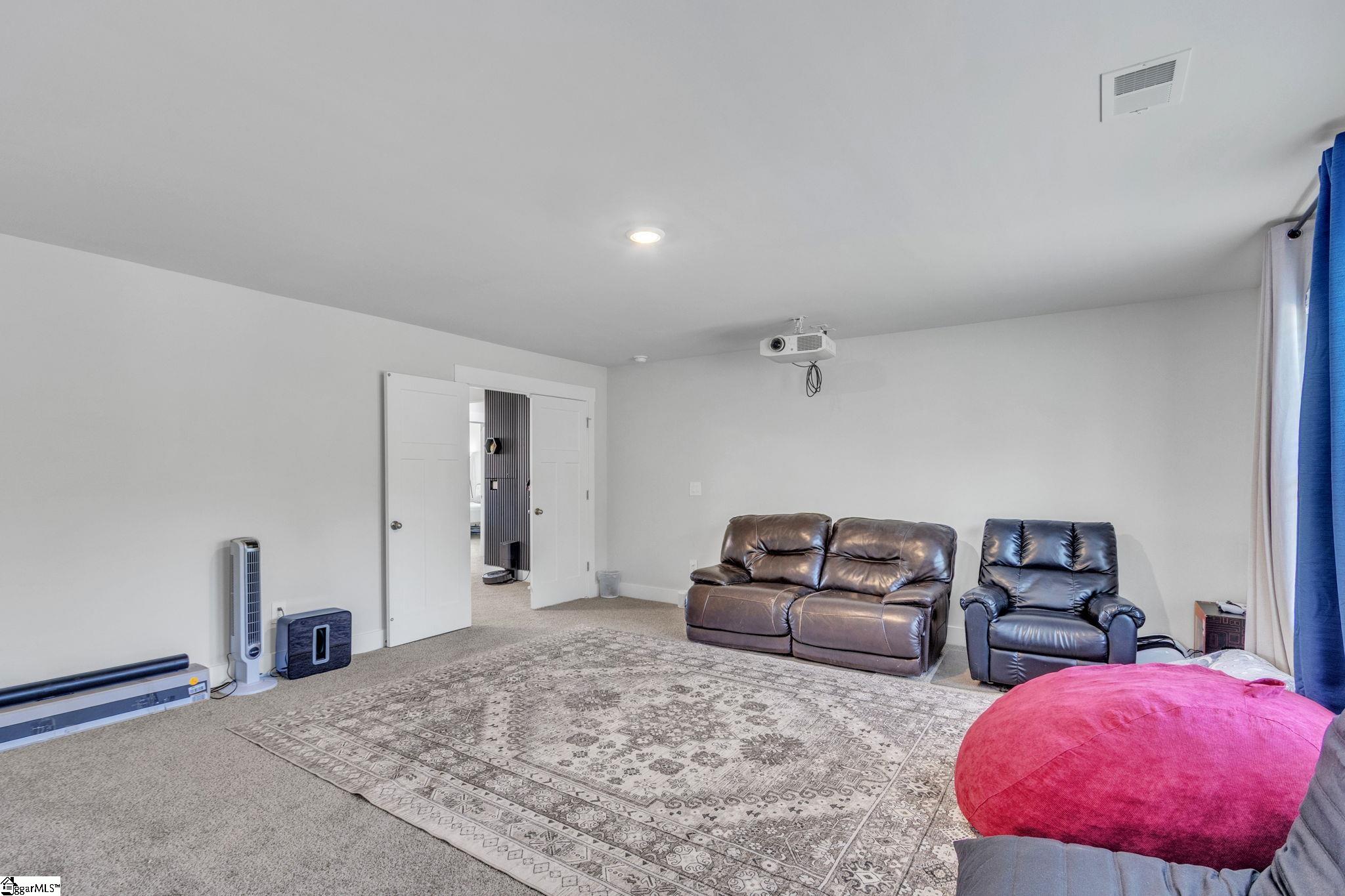 912 Burghley Circle Property Photo 19