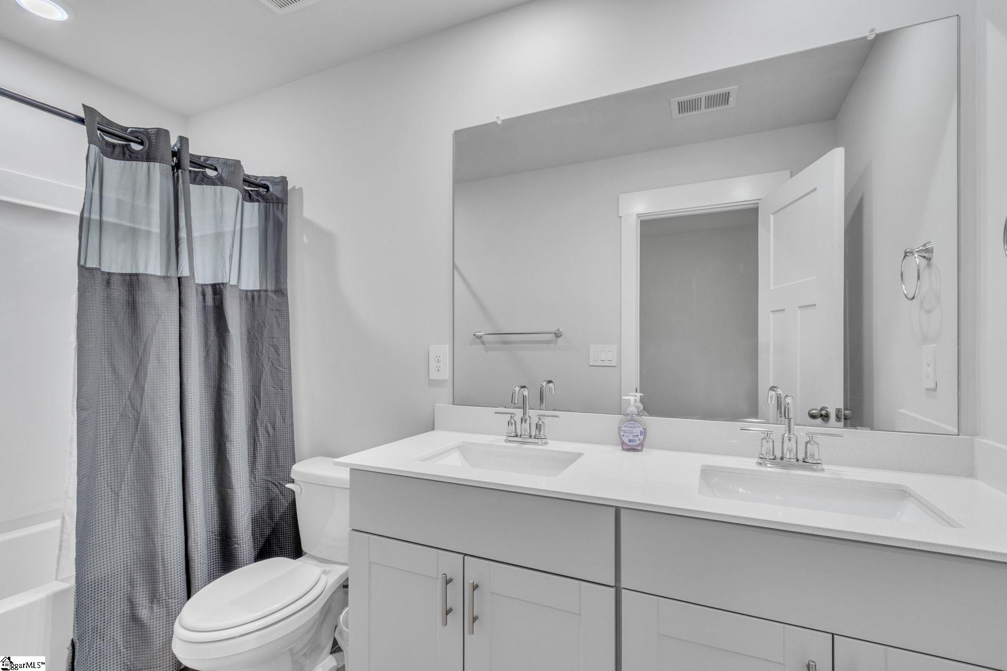 912 Burghley Circle Property Photo 21