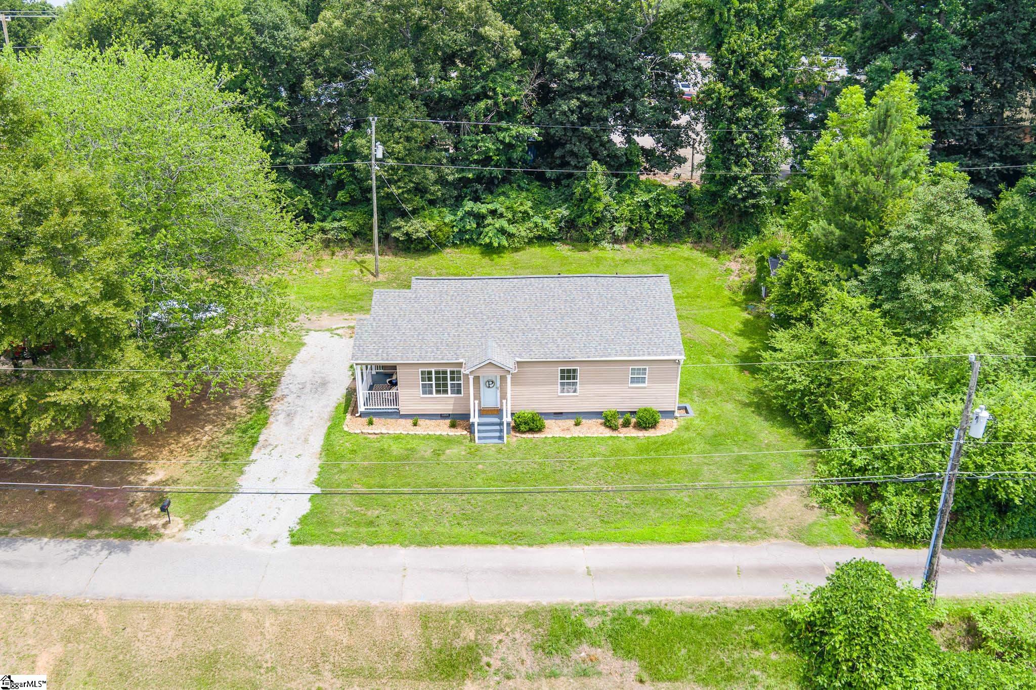 115 Clover Street Property Photo 4