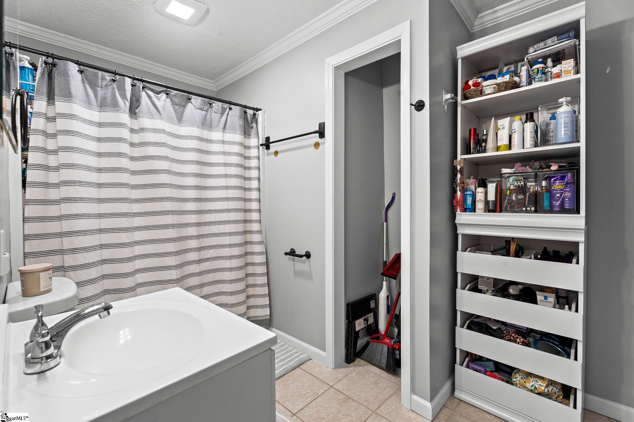 115 Clover Street Property Photo 14