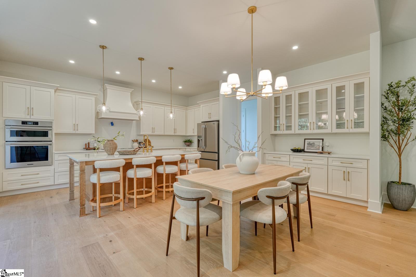 2040 Ivy Cottage Path Property Photo 12