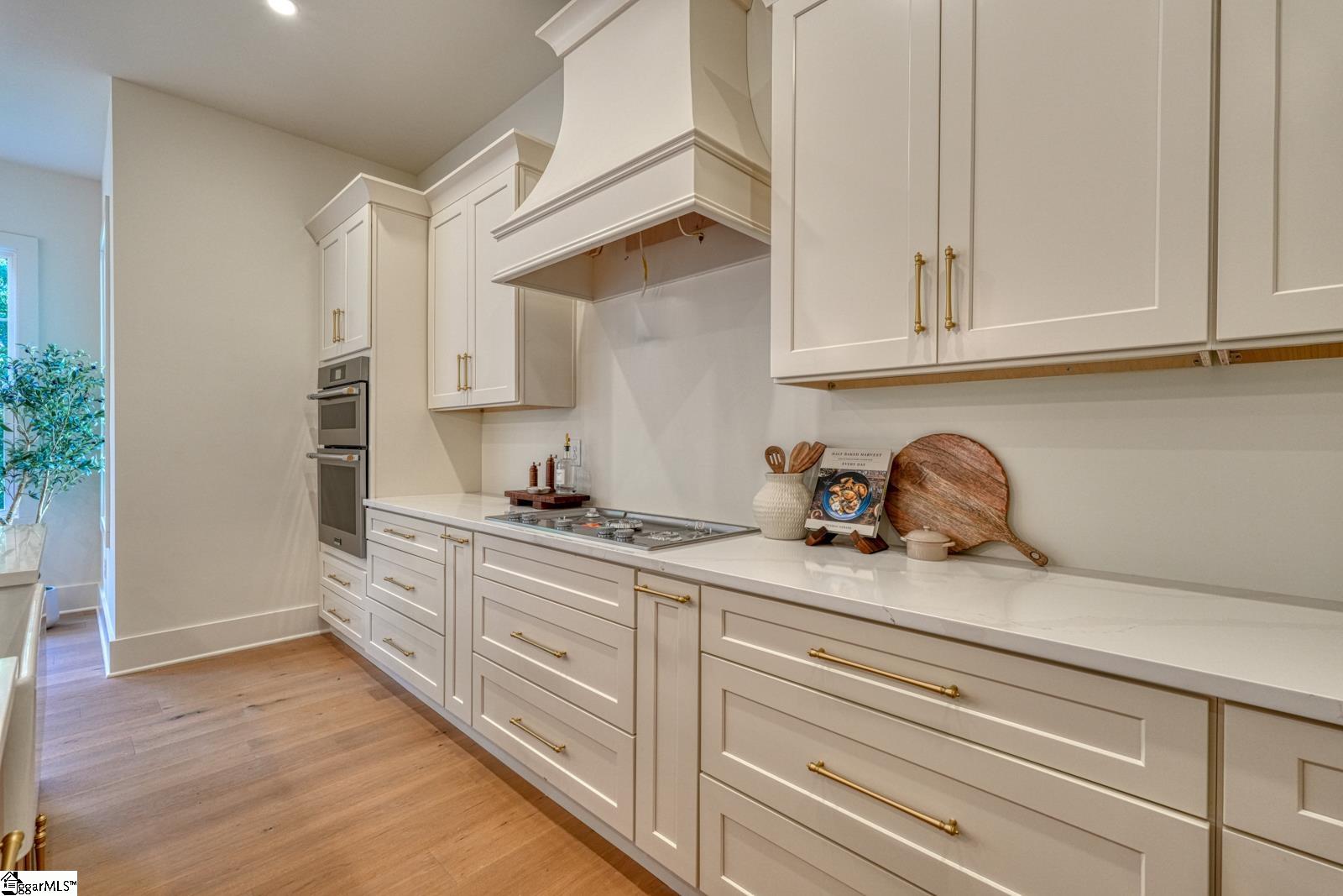 2040 Ivy Cottage Path Property Photo 15