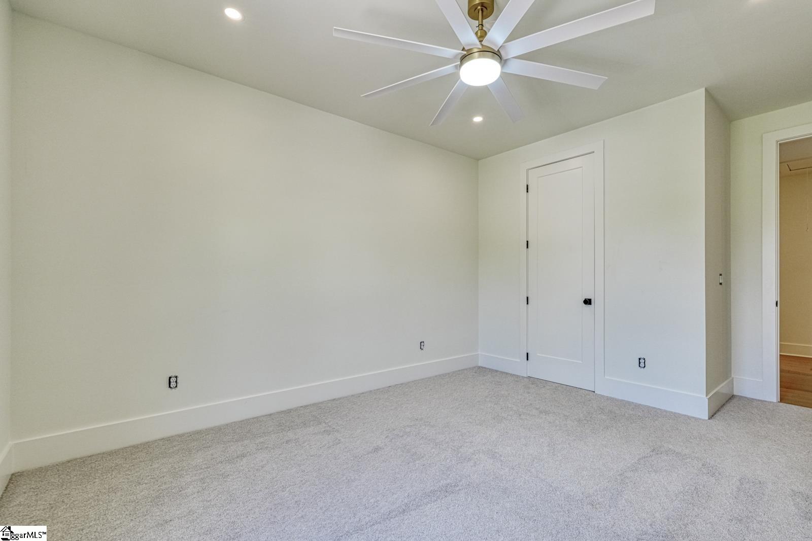 2040 Ivy Cottage Path Property Photo 40