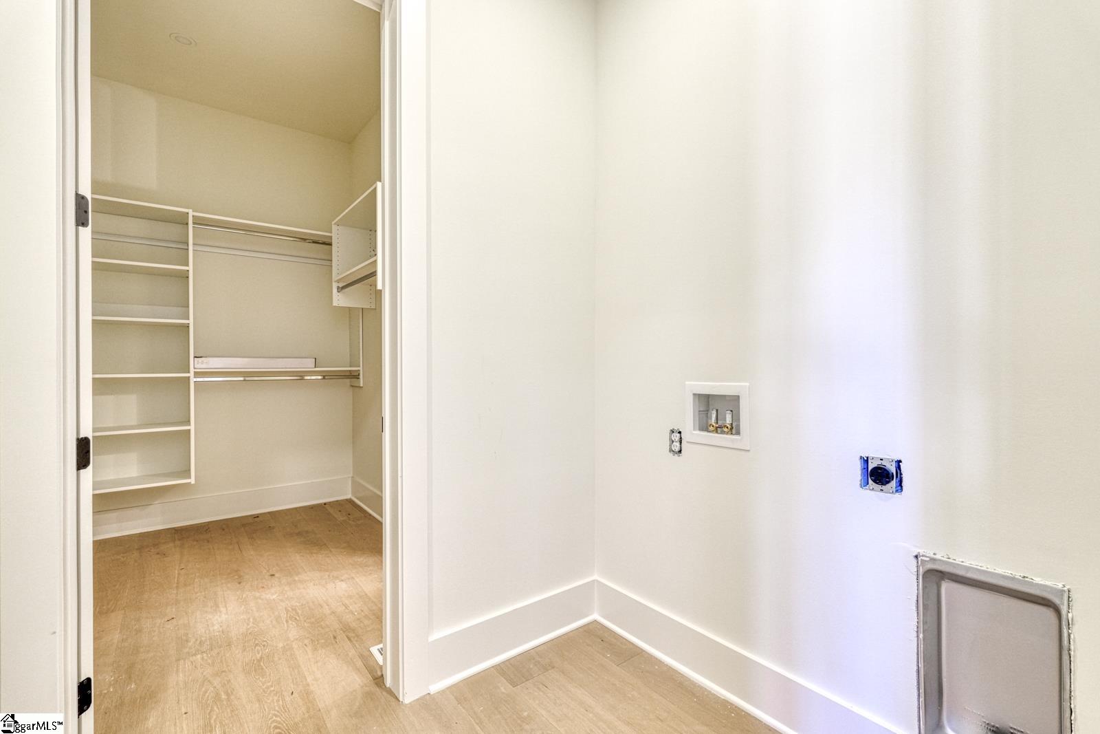 2040 Ivy Cottage Path Property Photo 44