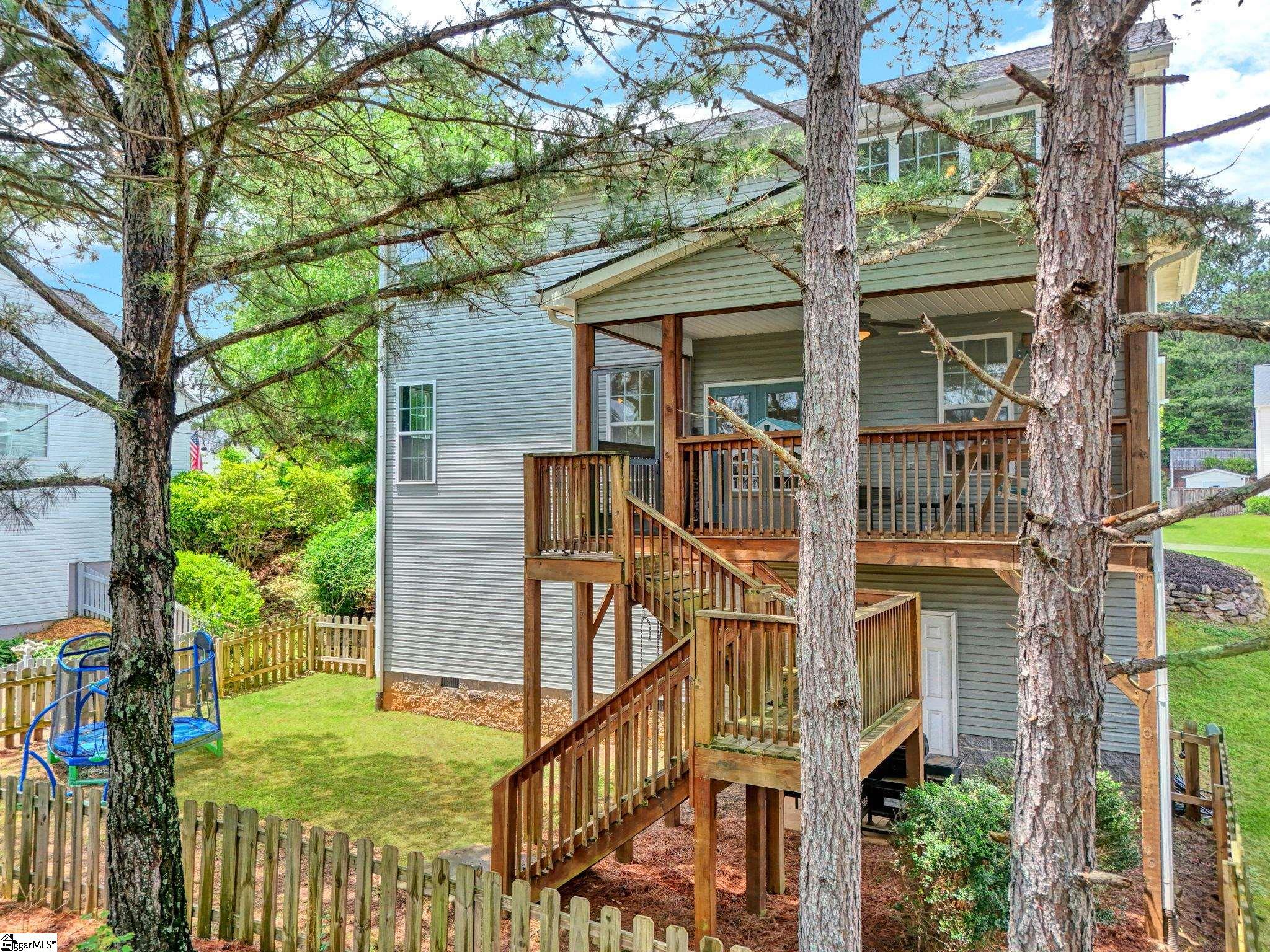 339 Hamilton Parkway Property Photo 5