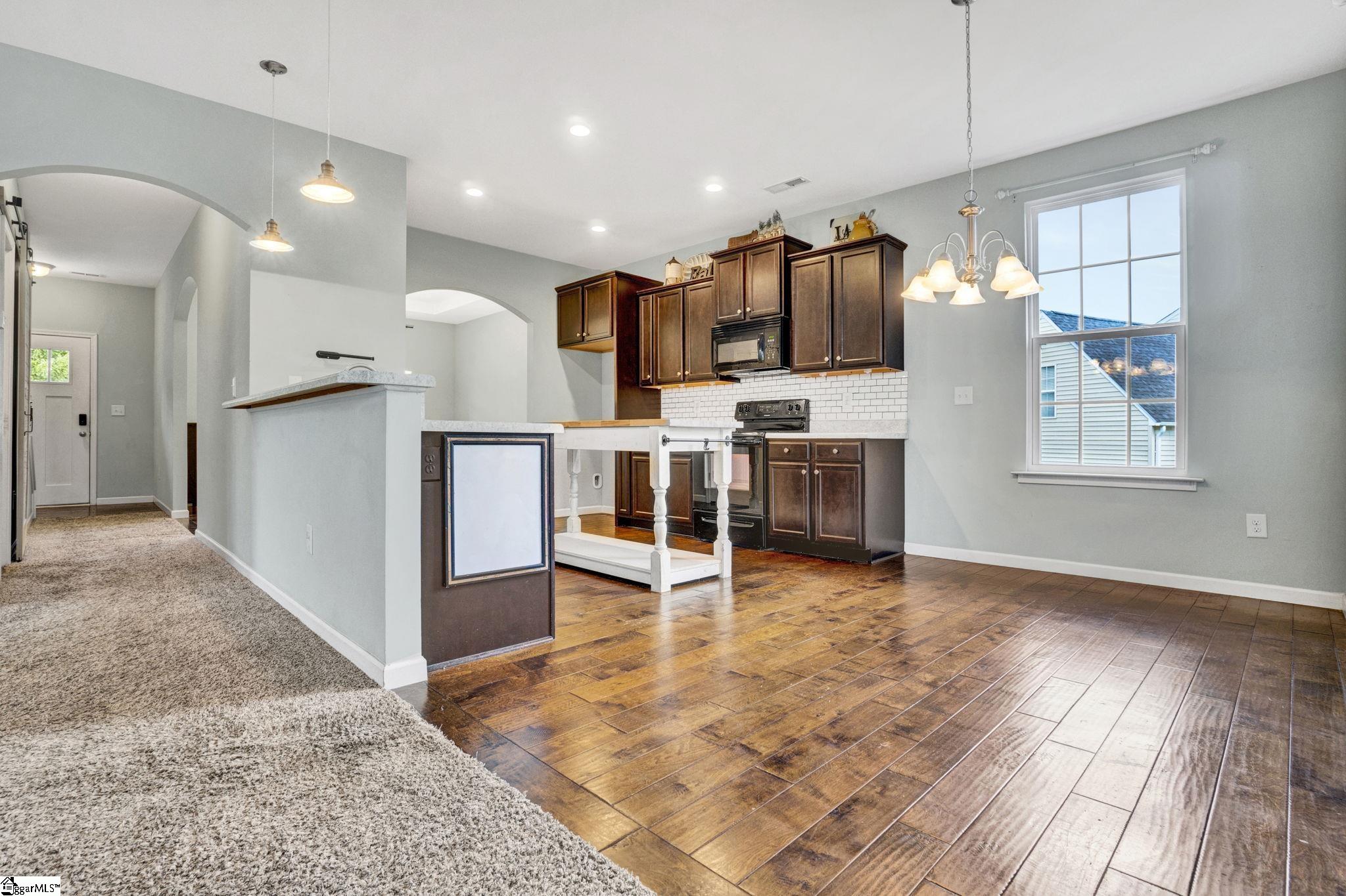 339 Hamilton Parkway Property Photo 13